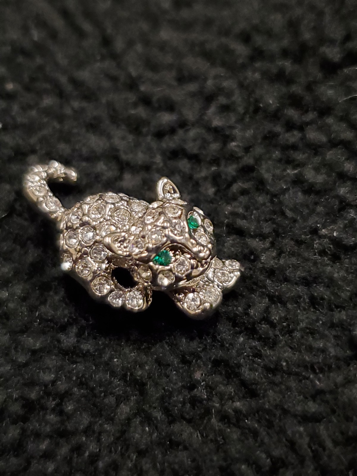 Swarovski Kitten Cat Pin Tie Tack Lapel Pin