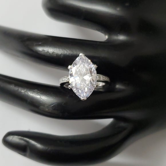 NWOT 8.90 Cttw Sterling Silver 925 Solitaire Ring