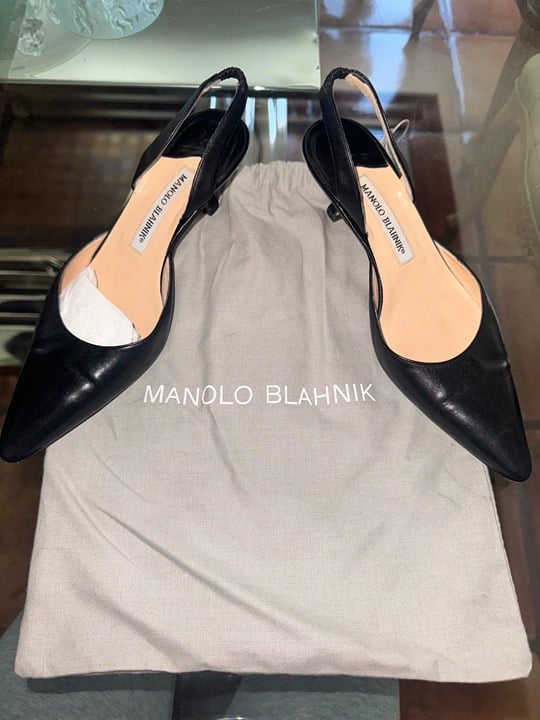 Manolo Blahnik Carolyne 60 Black Leather