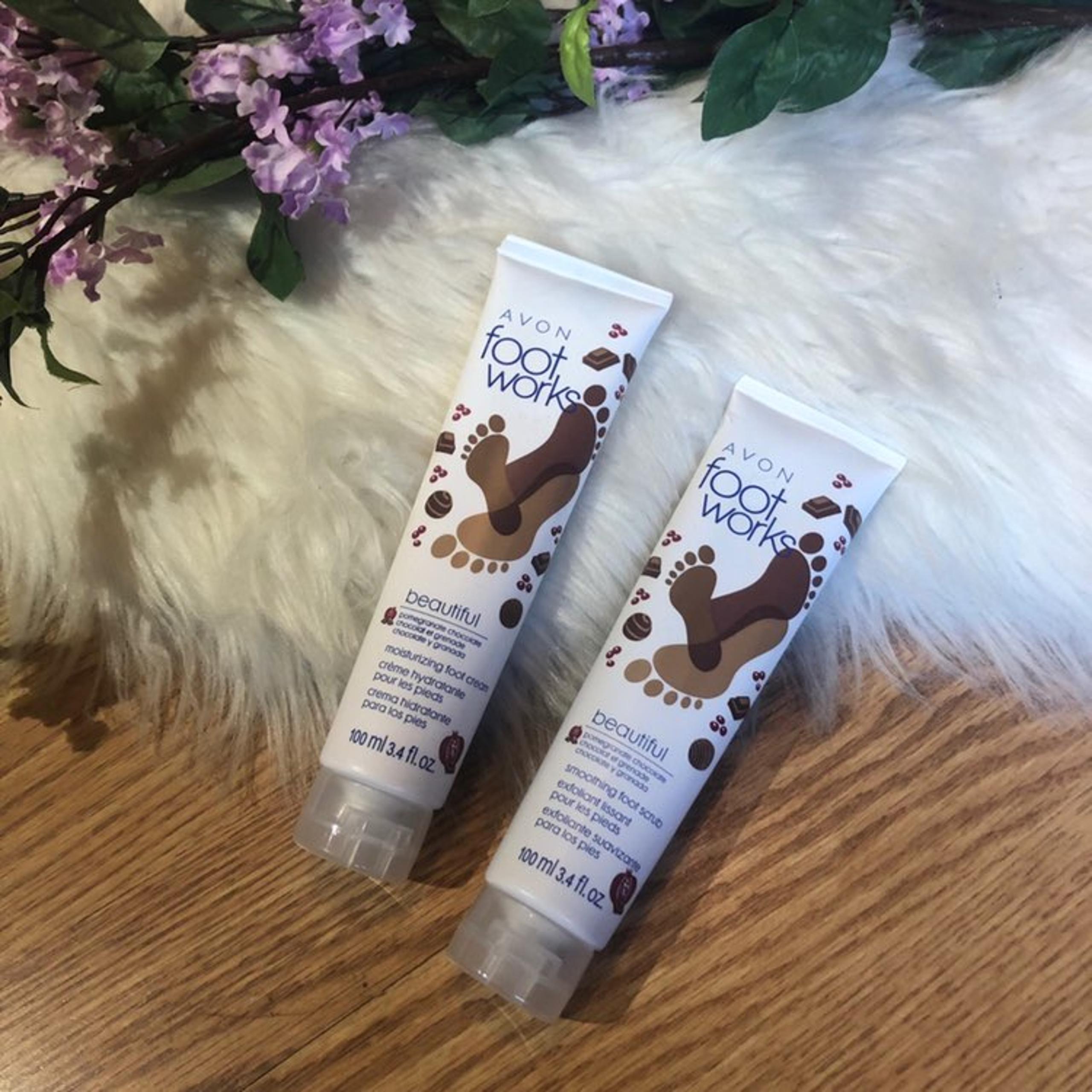 Avon Foot Works Cream And Scrub