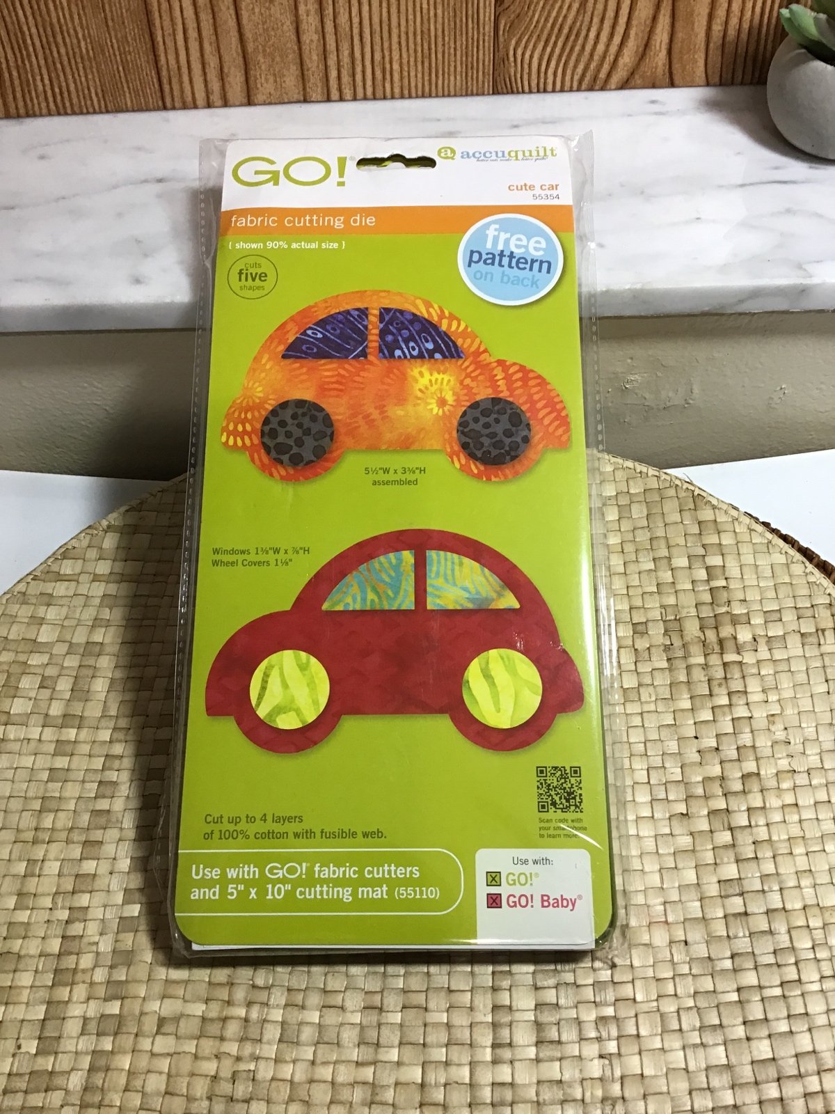 New Accuquilt Go! Fabric Cutting Die #55354 Beetle Bug Car