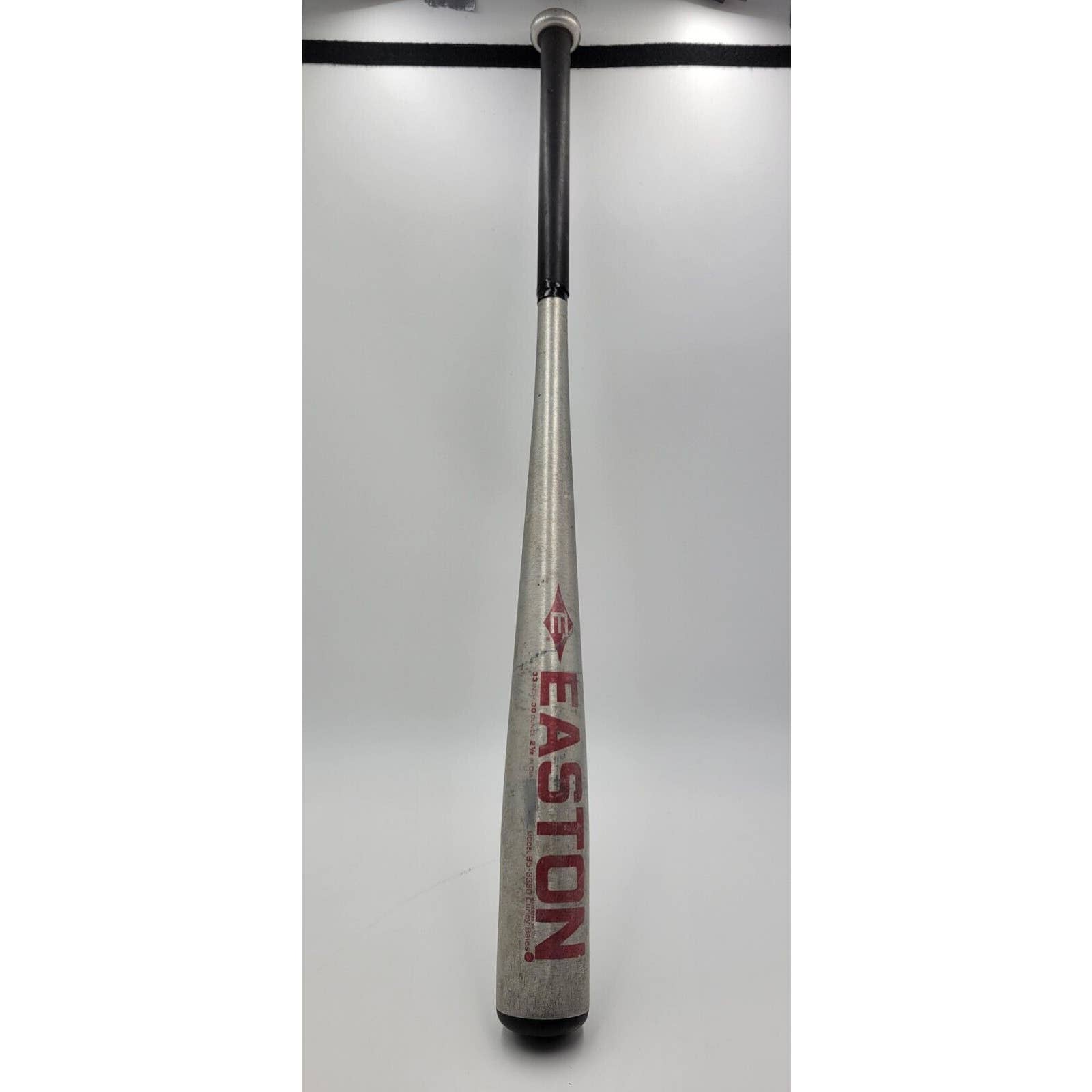 EASTON B5 MAGNUM Model B5M-3330 Softball Bat 33in 30oz