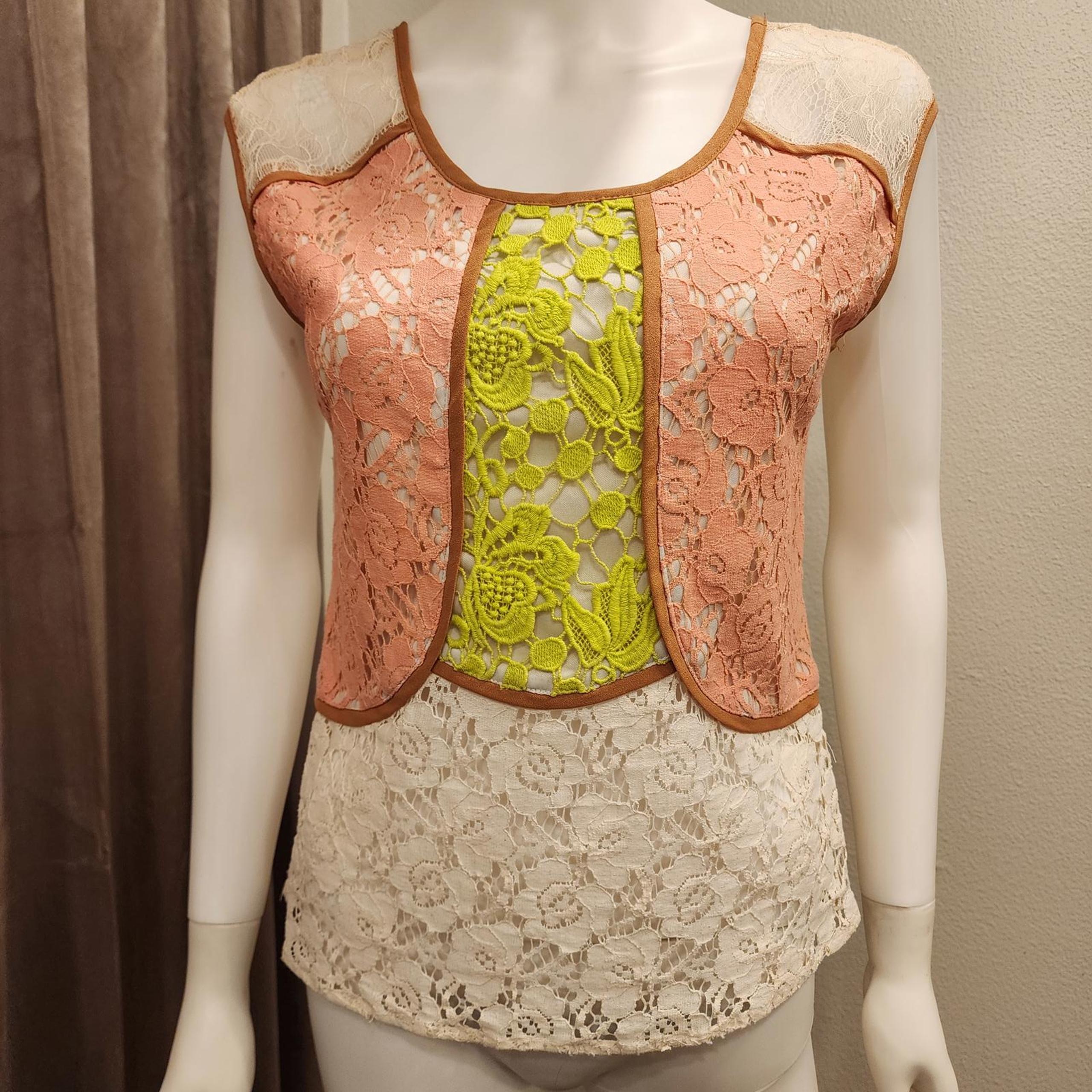 Anthropologie Lace Floral peach Cream Lime Tank Top Women XS