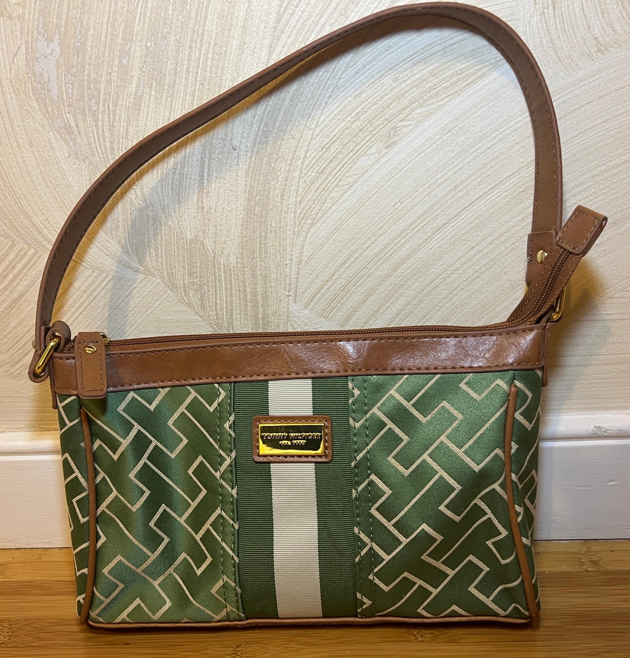 Tommy Hilfiger Womens Zip closure Sage Green Shoulder Bag Purse W/Inside Pockets