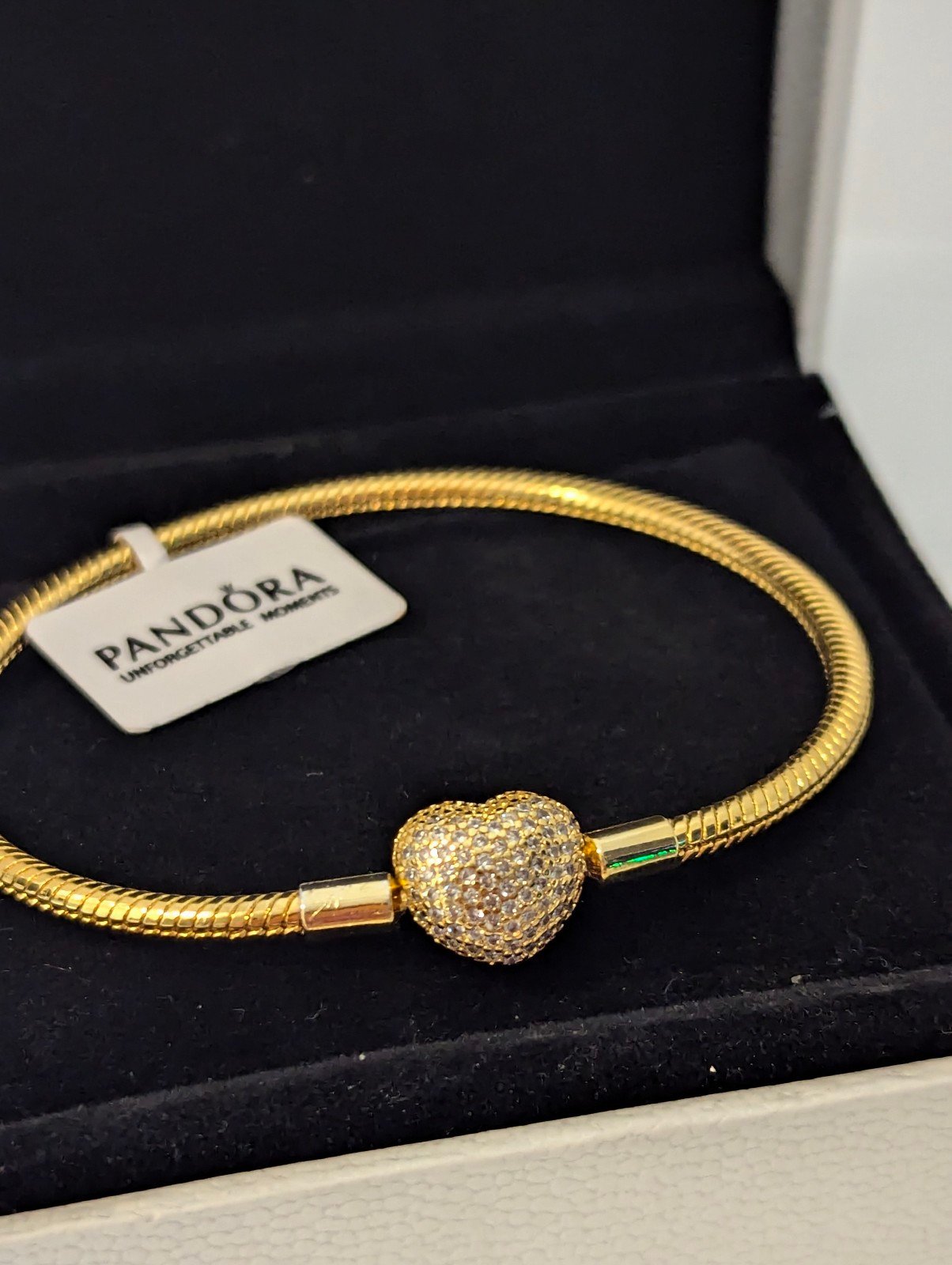 Pandora Moments 14k Golden plated sparkling heart claps snake chain bracelet 7.5