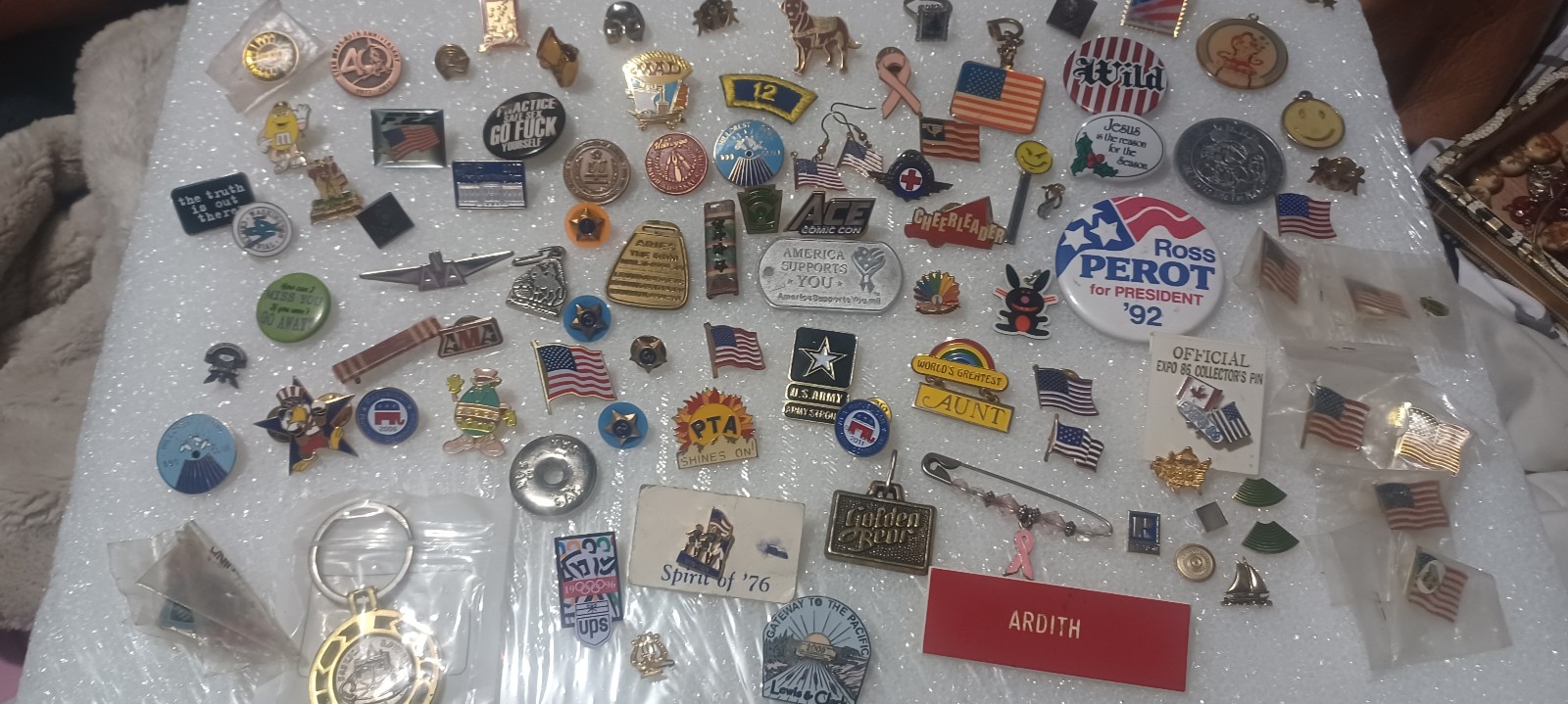 Huge vintage pin collection ay navy presidential white house us flags boyscouts