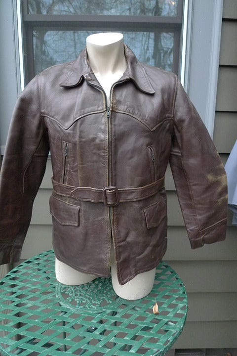Size ML (41R-42R) ** Great 1940s Horsehide 3/4 Length Jacket with Original Belt