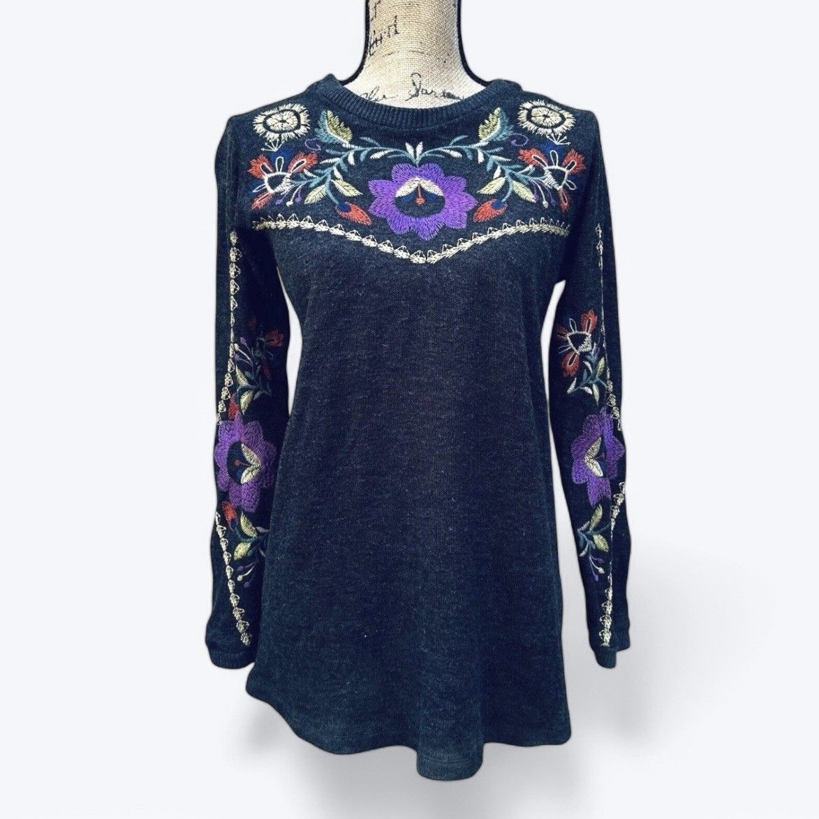 Johnny Was Biya Tunic Sweater Size XS Embroidered Floral Gray Wool Blend Boho