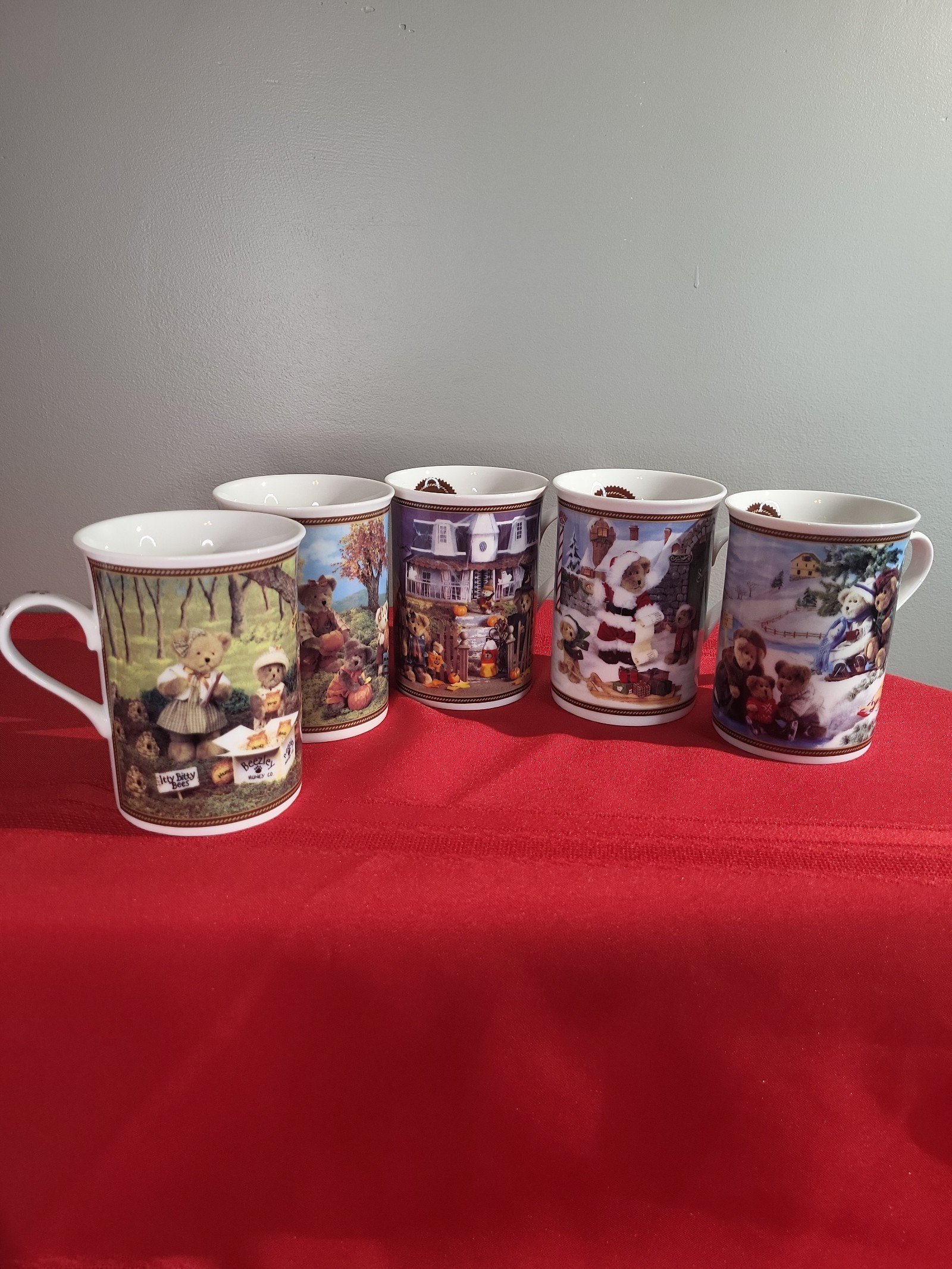 Boyd's Bear Collector Mugs