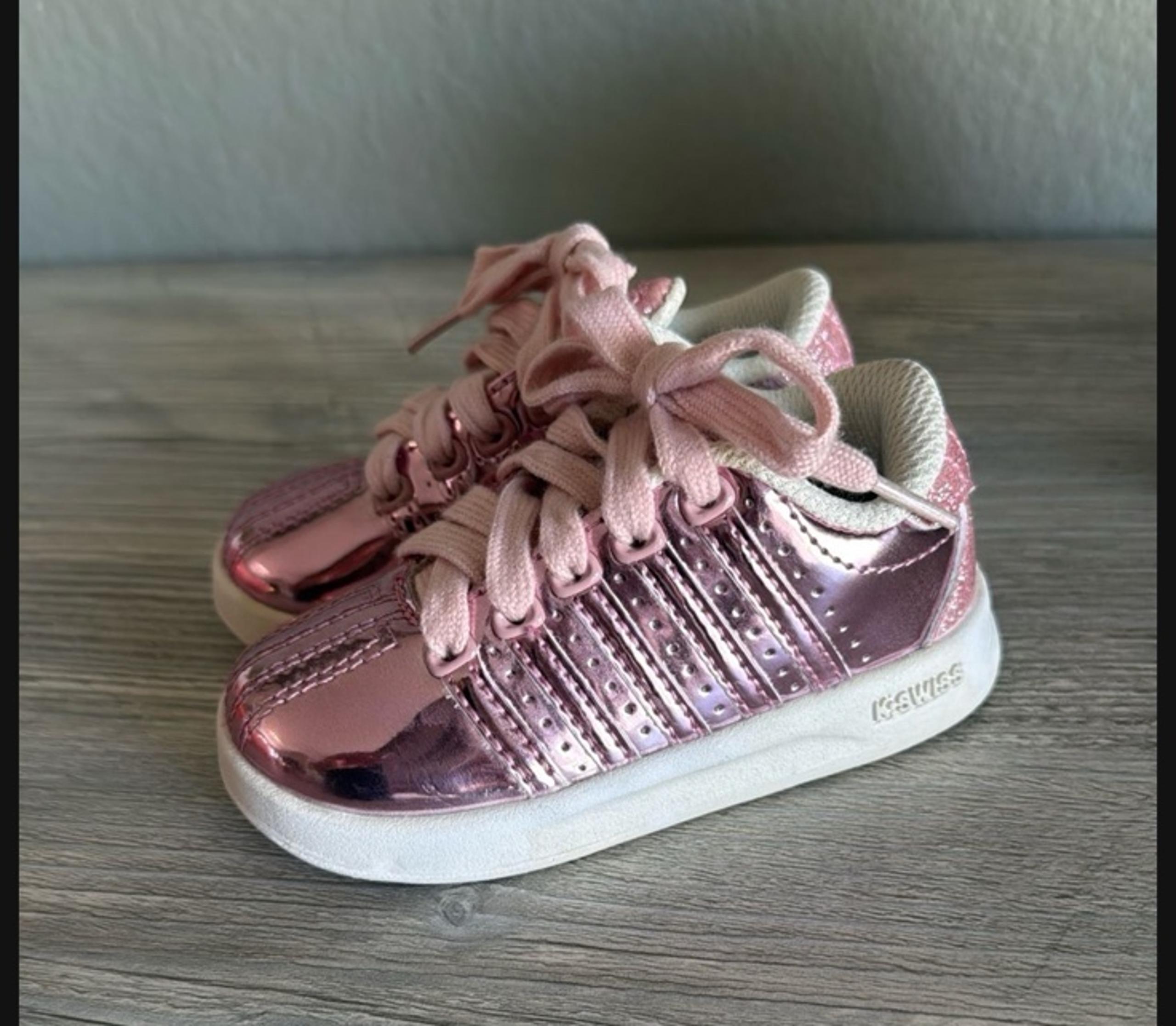 baby kswiss