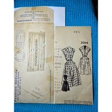 Fashion service Pattern 3069 Shirt dress 1940s fit and flare size 16.5