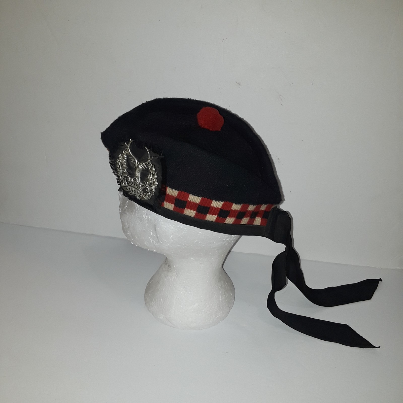 RARE VINTAGE WOOL GORDON HIGHLANDERS BYLAND BADGE SCOTTISH BRITISH CAP KILT HAT