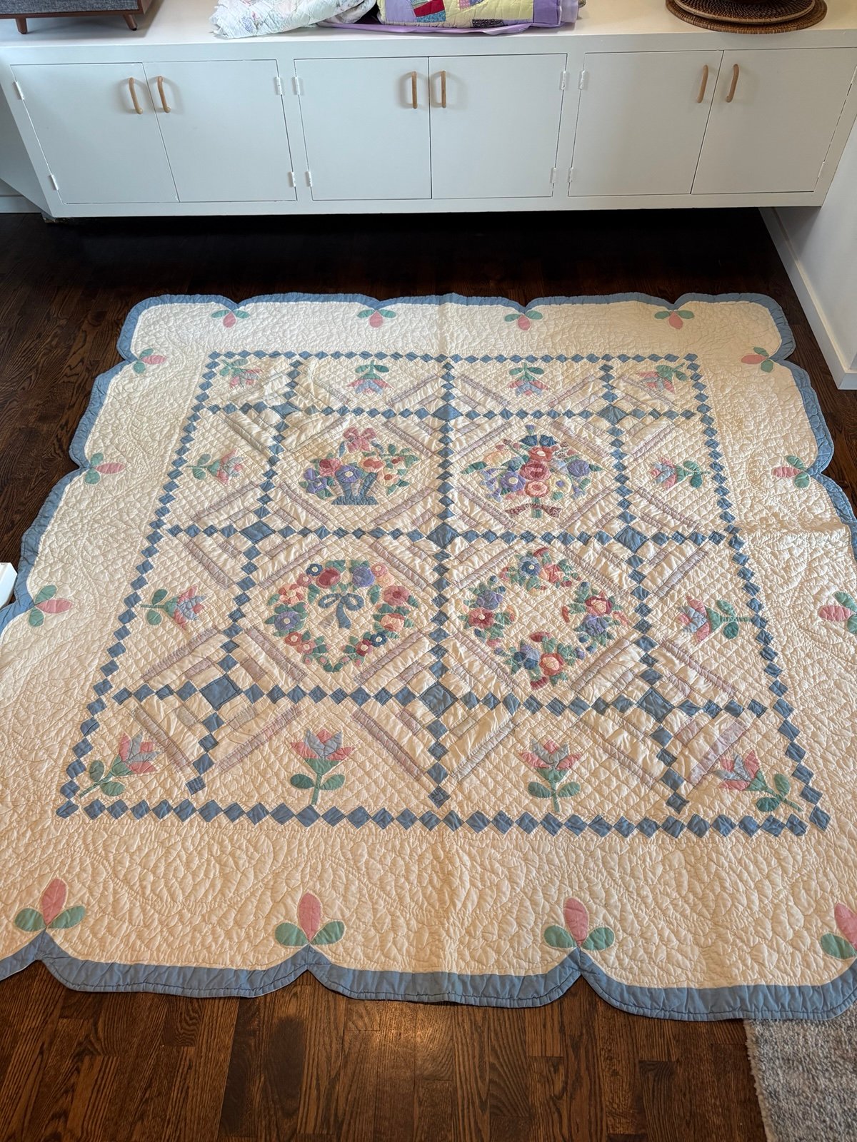 Hand sewn appliqué Quilt