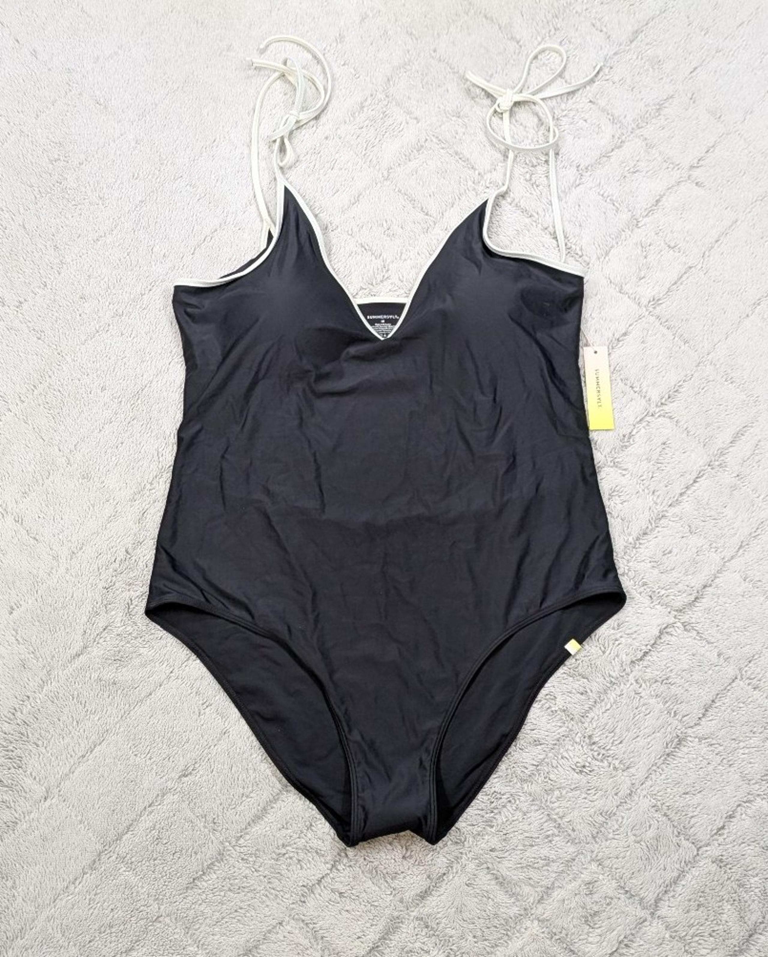 Summersalt Swimsuit Women's 18 Black White Contrast Strap Backflip One Piece