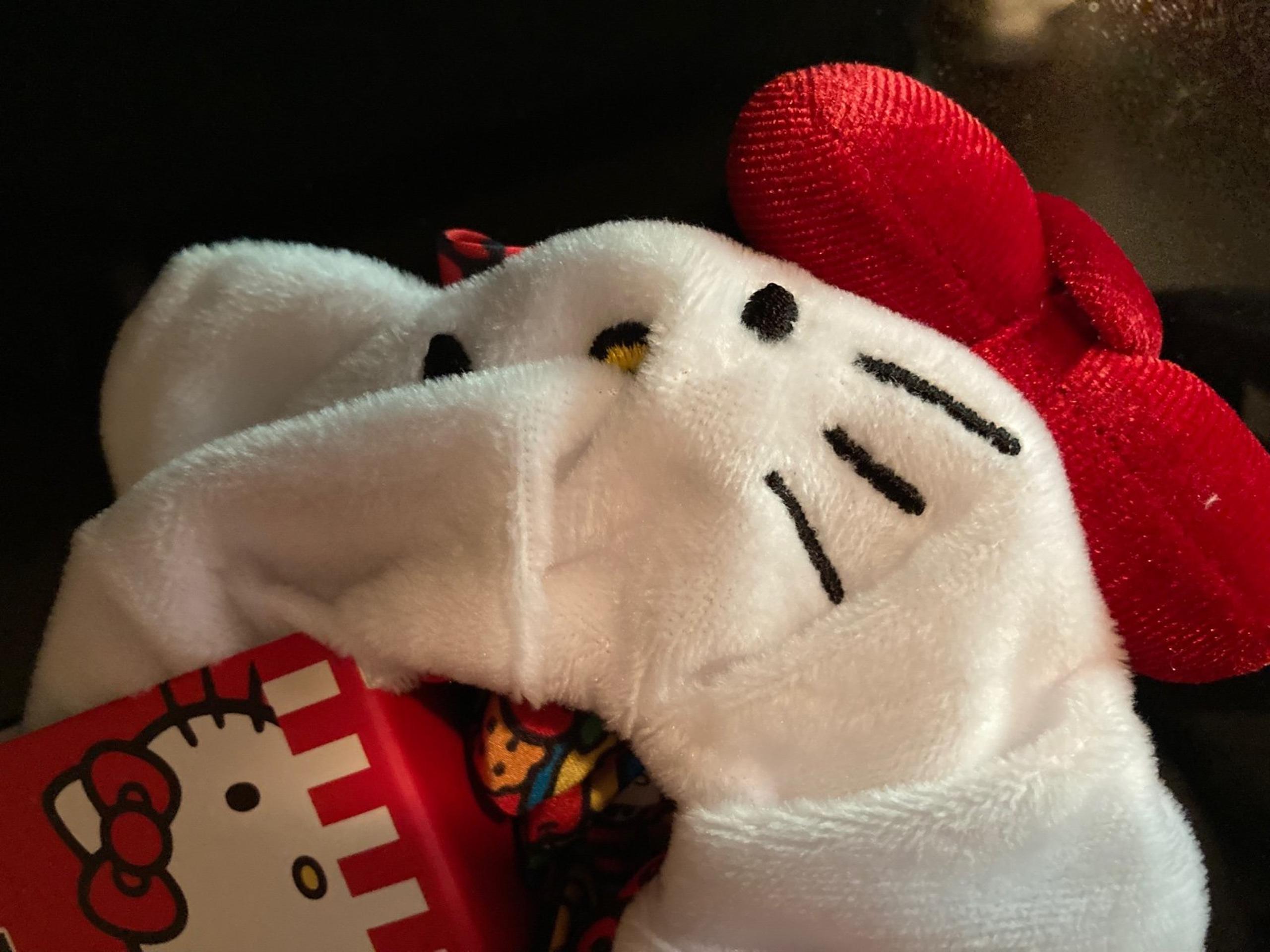 +Hello Kitty Classic Print Plush Scrunchies