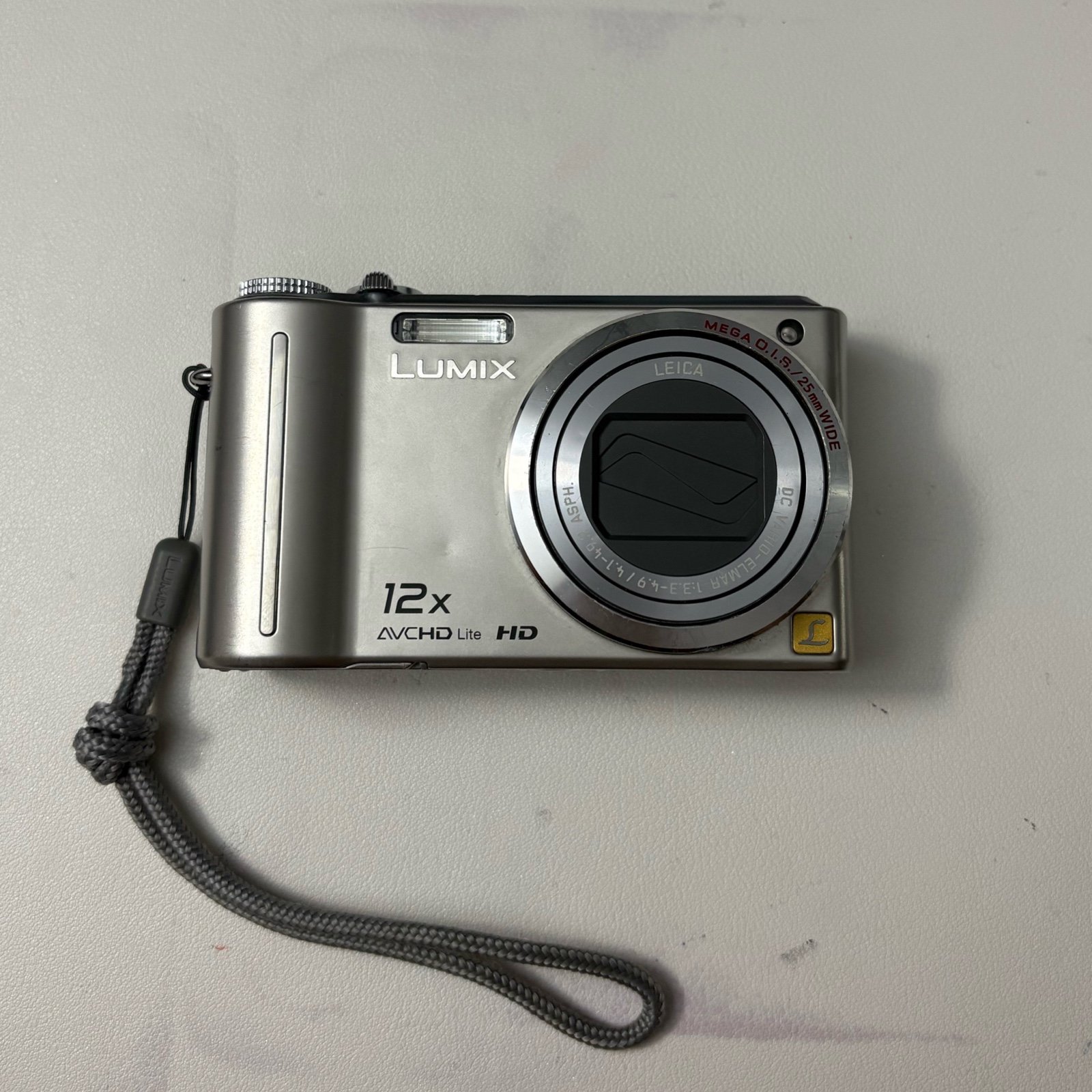 silver panasonic lumix dmc-zs3