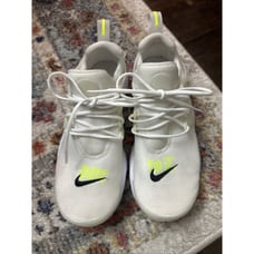 Nike Presto GS Kids Size 4Y Sneakers White Volt DM3270 100