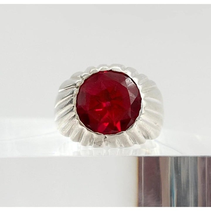 Art Deco Style Ridged Natural Garnet Vintage Ribbed Sterling Silver Ring sz 9.5