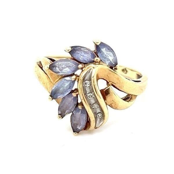 10k Gold Tanzanite & Diamonds Ring