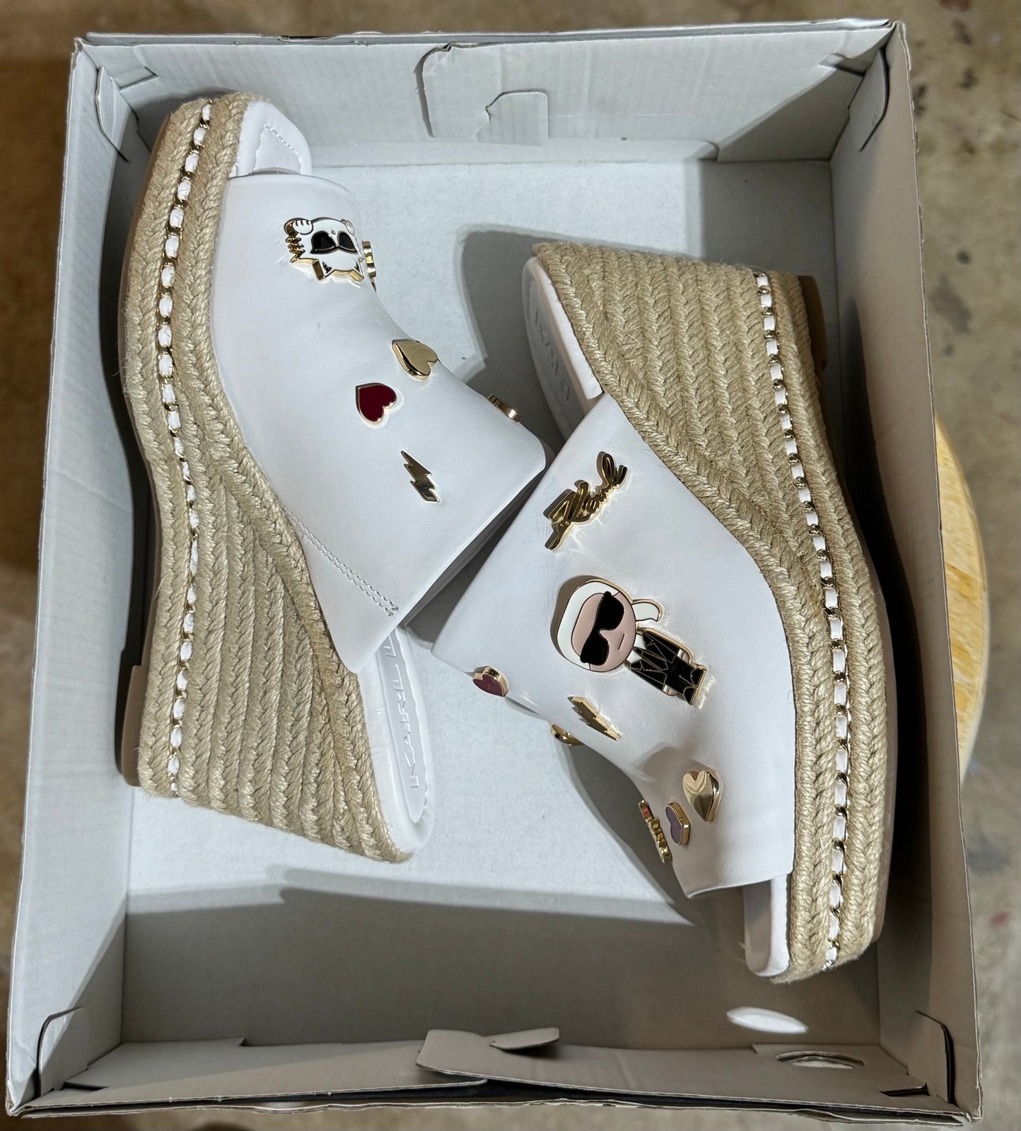 karl lagerfeld white sandals size 7.5