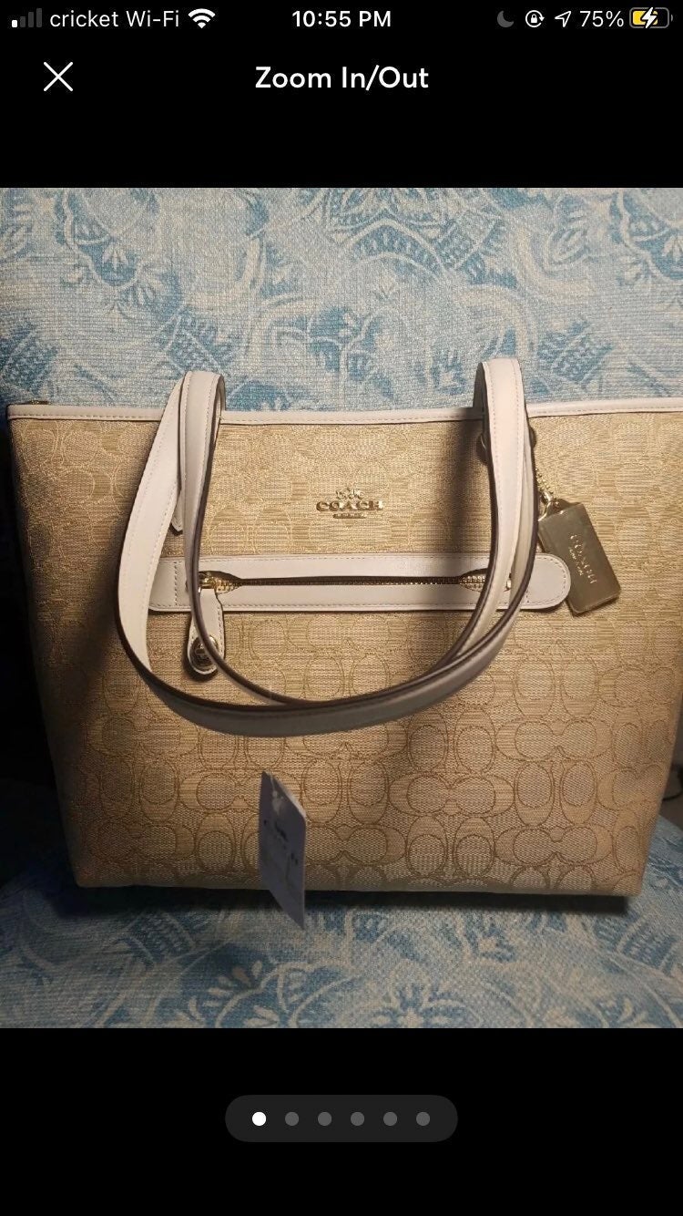 Signature Coach Purse NWT