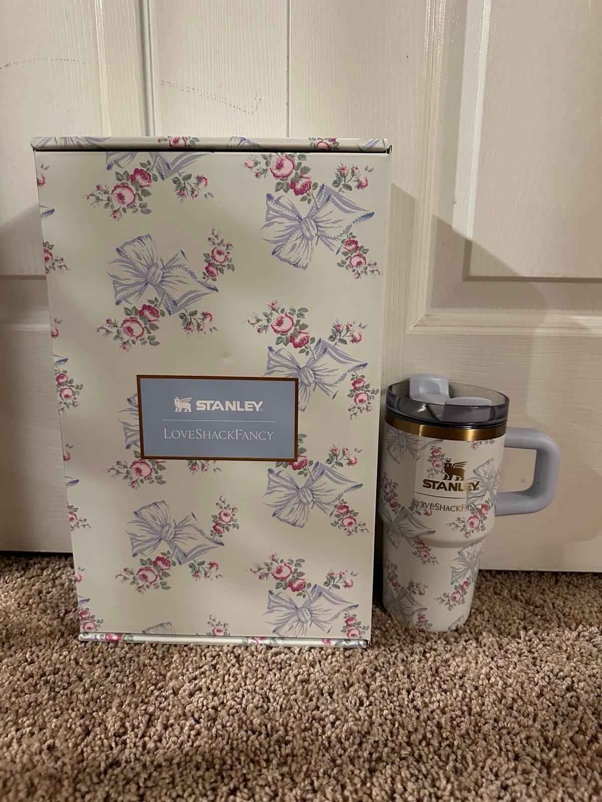The Stanley X Love Shack Fancy Holiday Quencher Tumbler 20 OZ Beaux Blue IN HAND