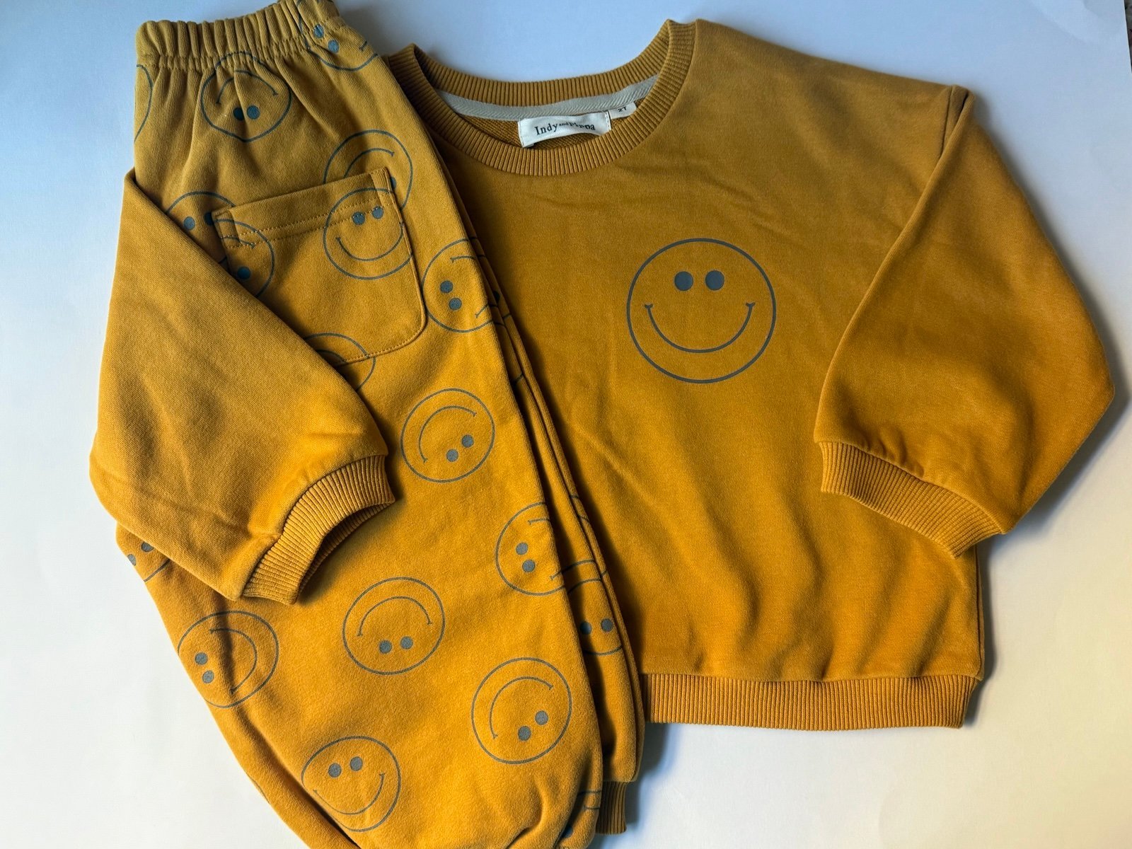 Indy and Pippa Mustard Smiley set size 2T
