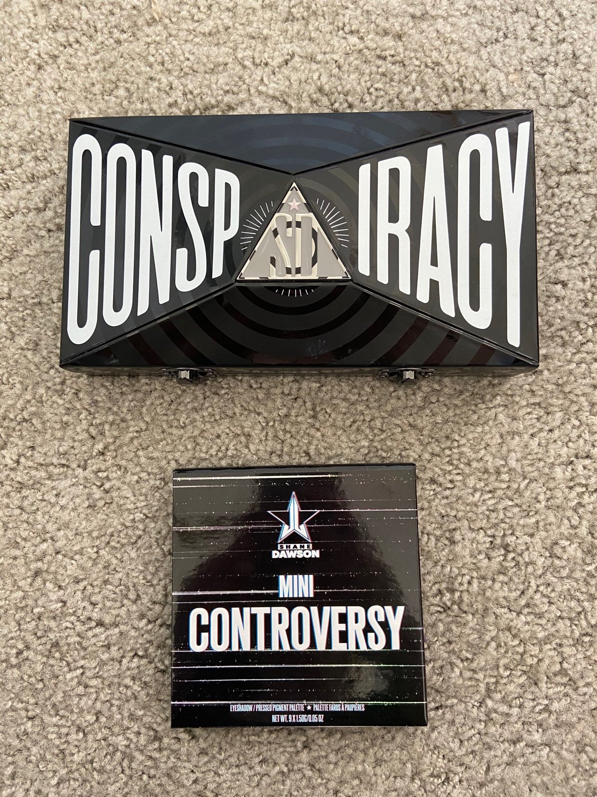 Jeffree Star Cosmetics Conspiracy Eyeshadow Palette