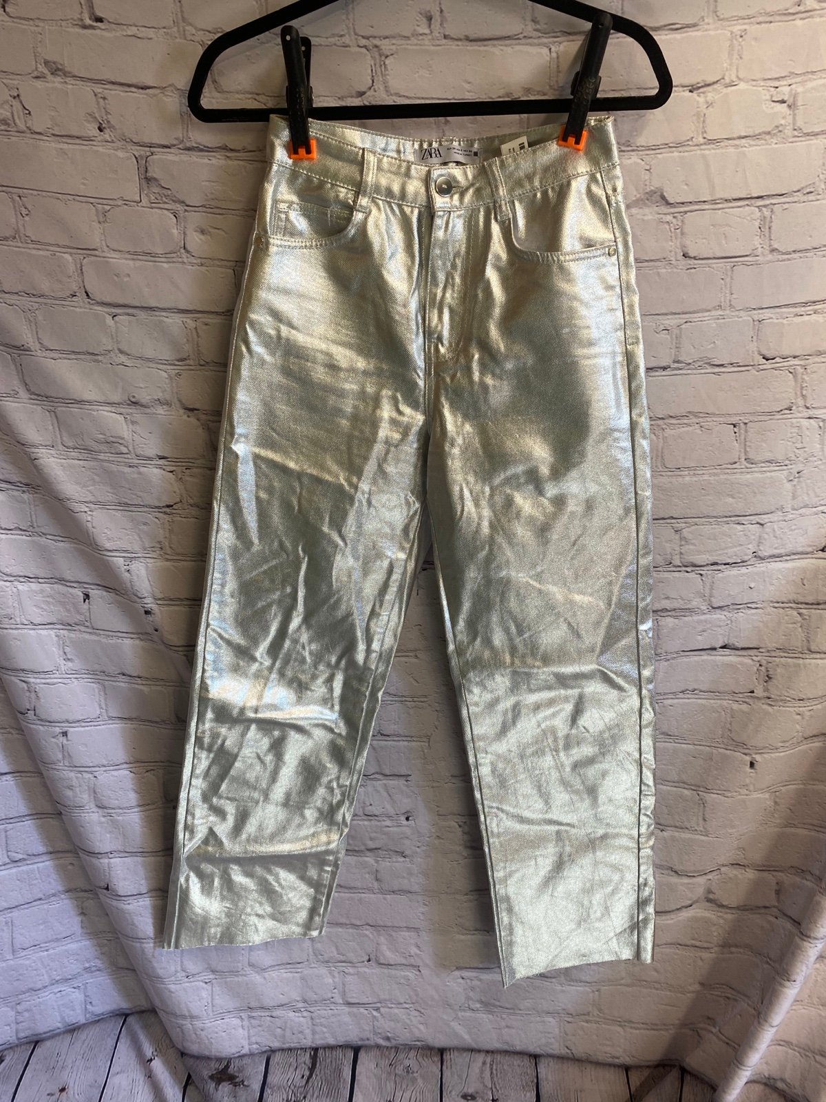 ZARA STRAIGHT-CUT HIGH-WAIST METALLIC SILVER JEANS CROP PANTS Size 4