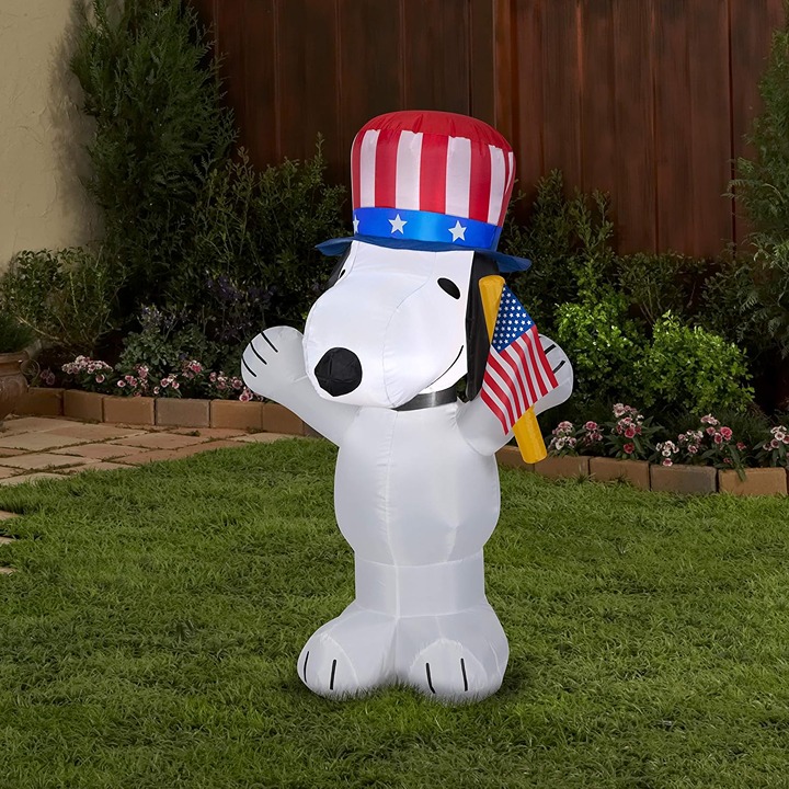Airblown Inflatable Patriotic Snoopy, 3.5 ft Tall, White