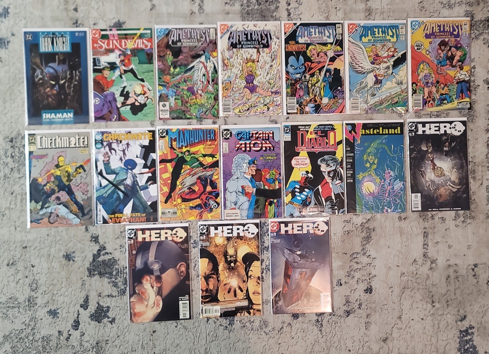 5. DC Comic Lot of 17.