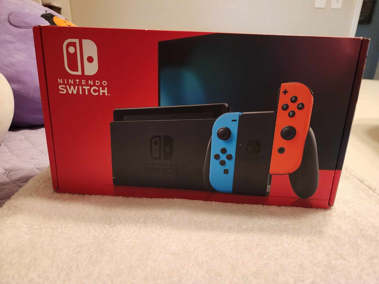 Nintendo Switch in Neon Blue/Neon Red