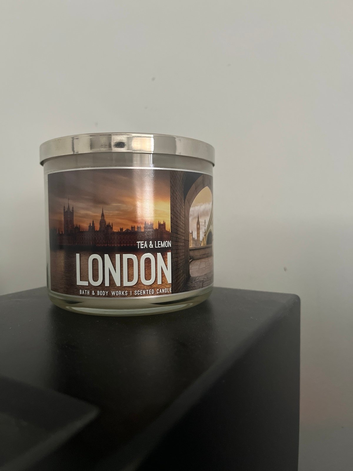 Bath & Body Works London Tea & Lemon Candle