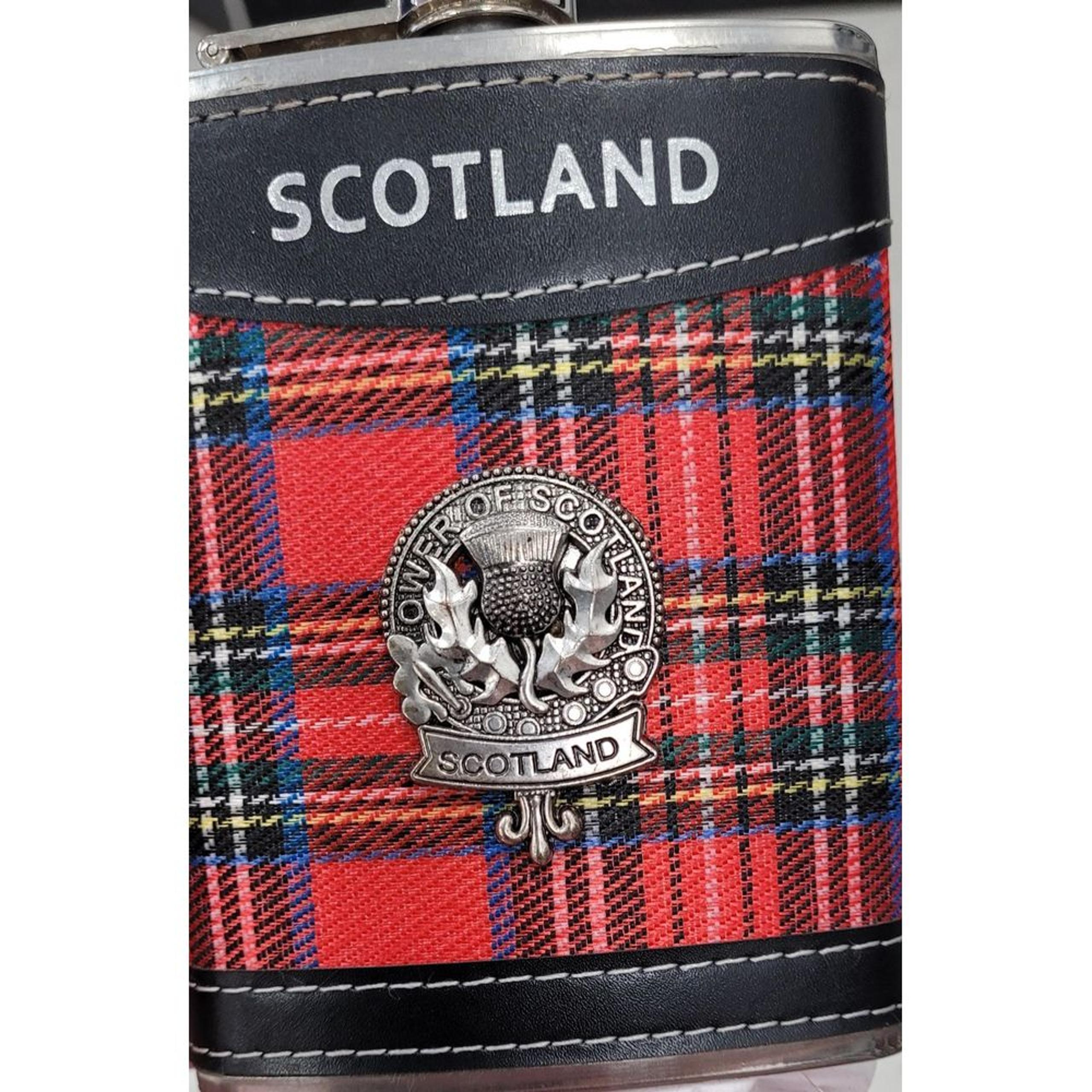 Scotland Hip Flask 8 oz.  Stainless Steel. Colorful Plaid