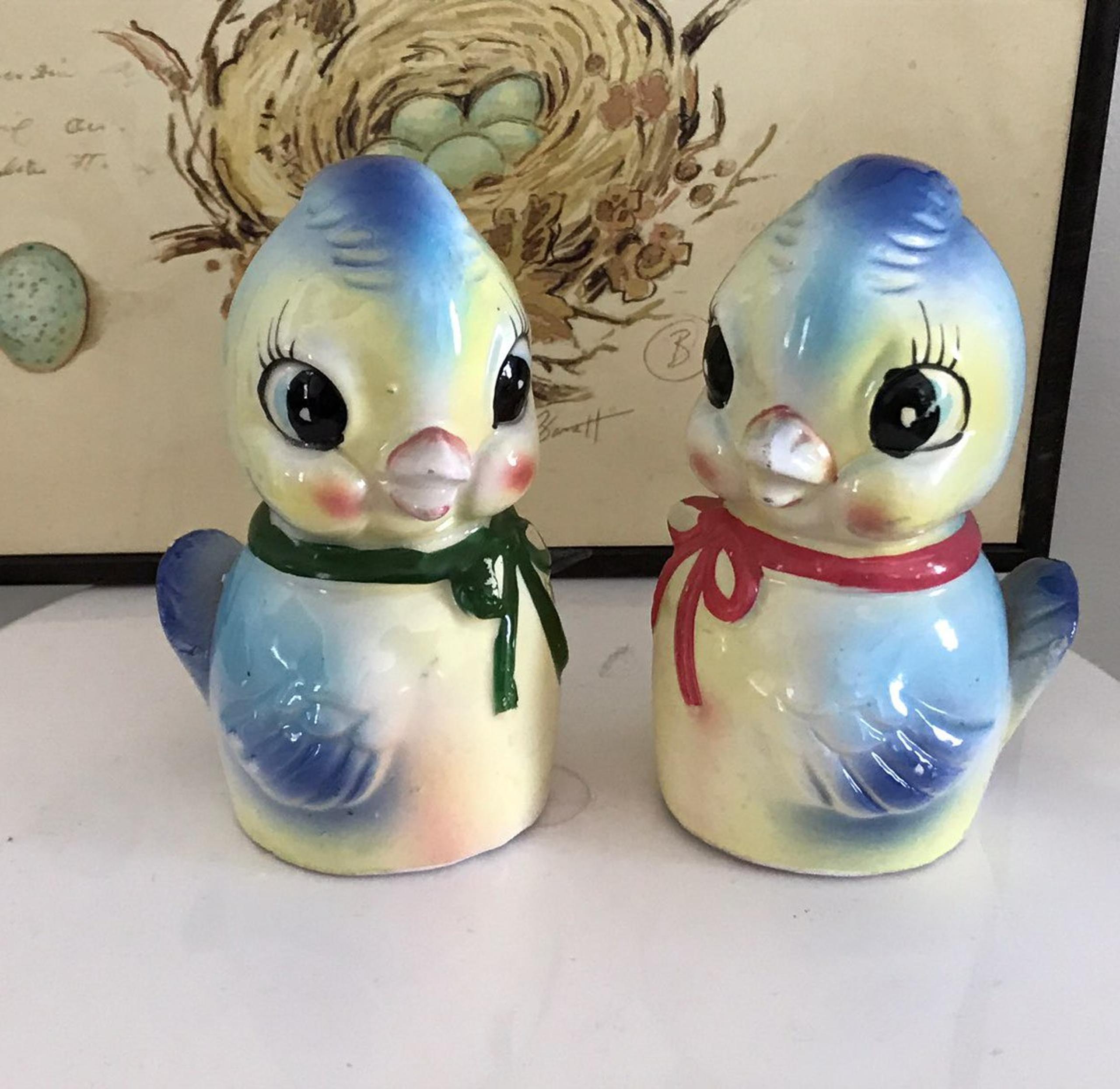 Vintage Commodore BlueBird S&P Shakers