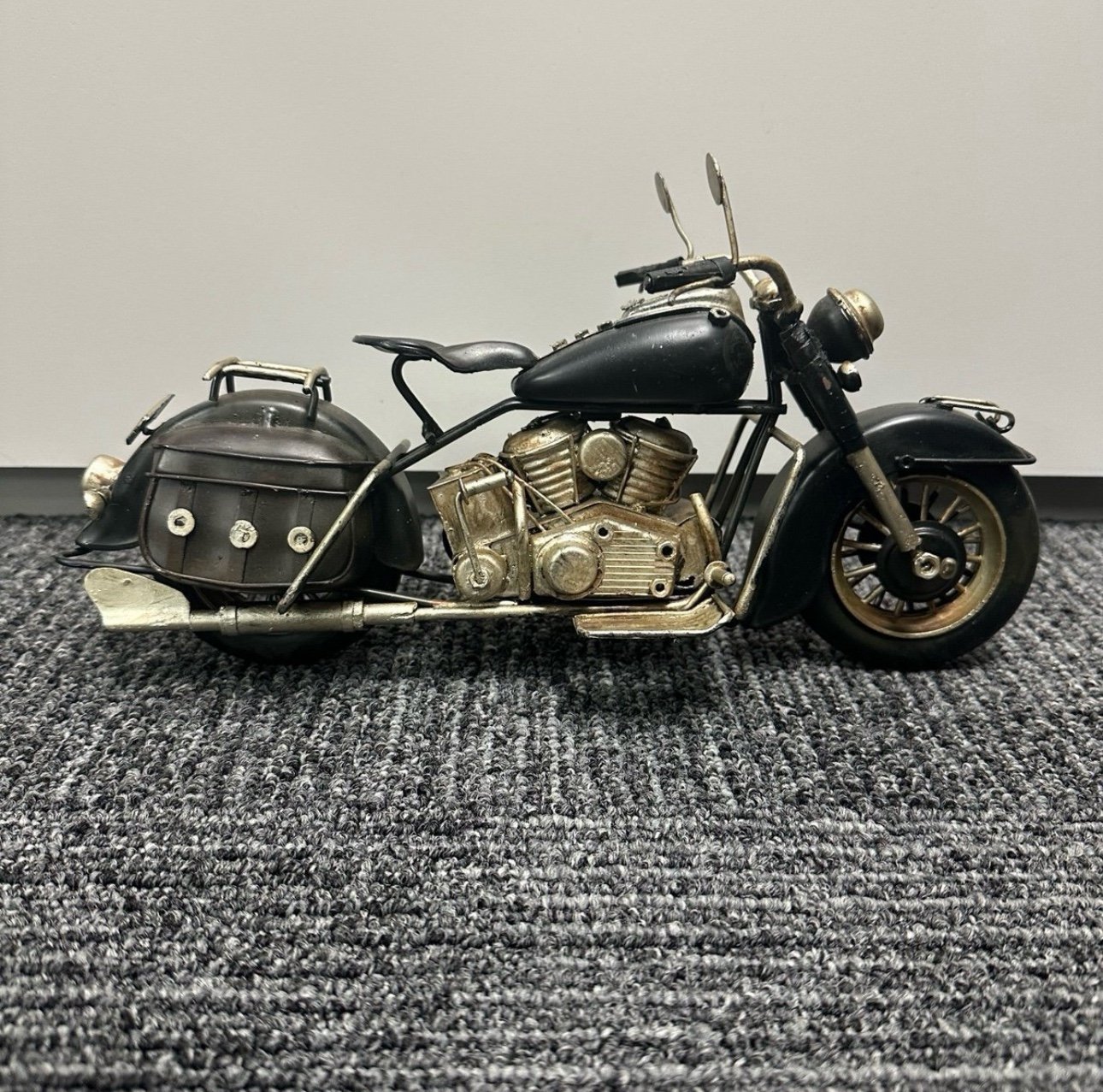 Decorative Metal Motorcycle (Harley Davidson / Indian)