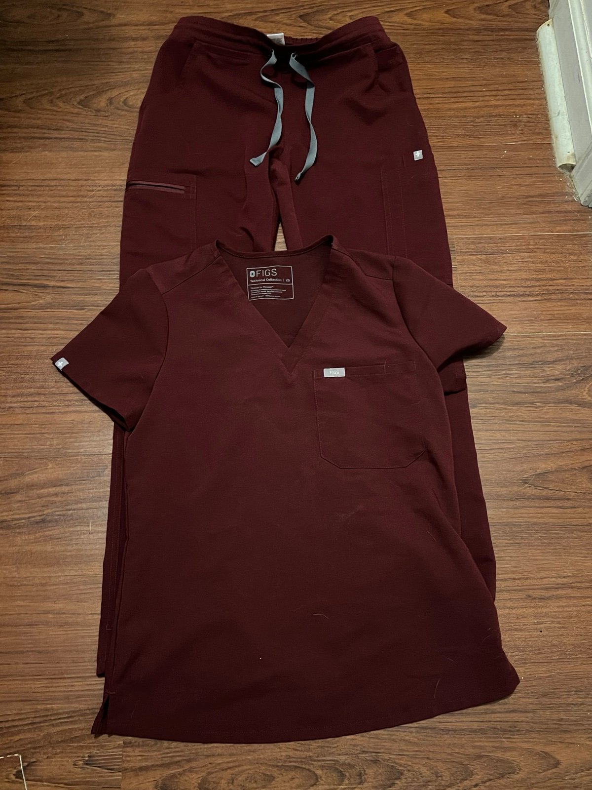 Figs Xs scrub set