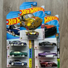 Hot Wheels Super Treasure Hunt Lot of 7