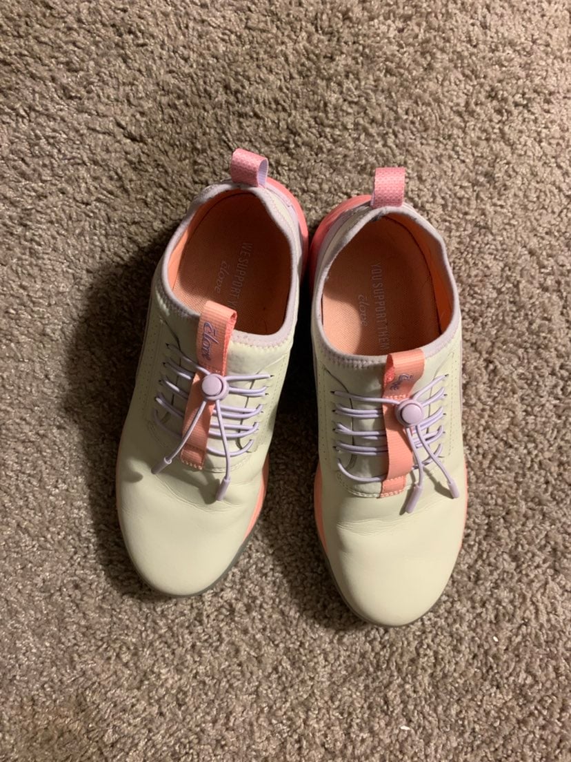 Clove shoes