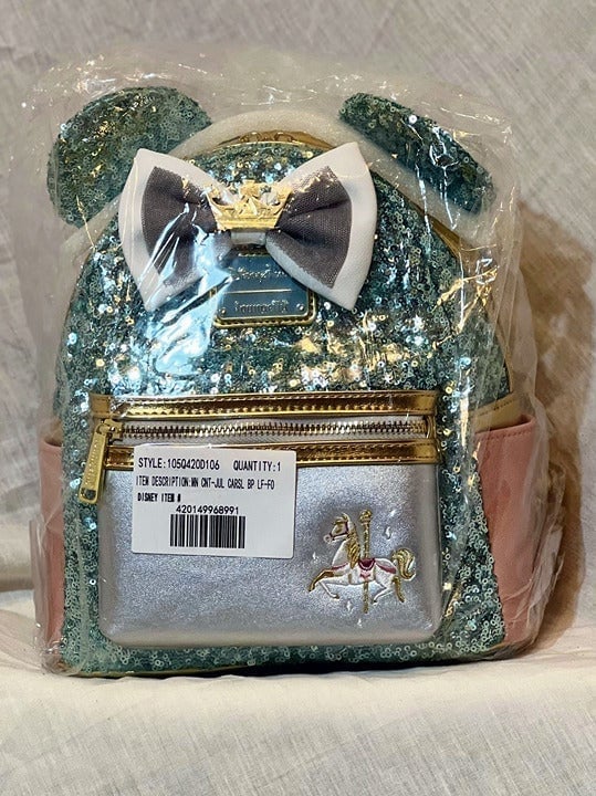 Disney Limited Edition Minnie Mouse Main Attraction King Arthur Carousel