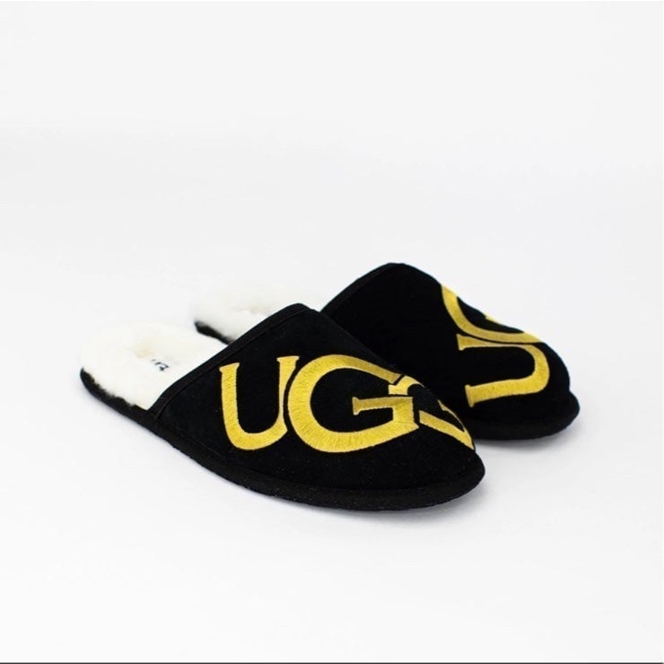 UGG mens Scuff Logo slippers(other sizes available)