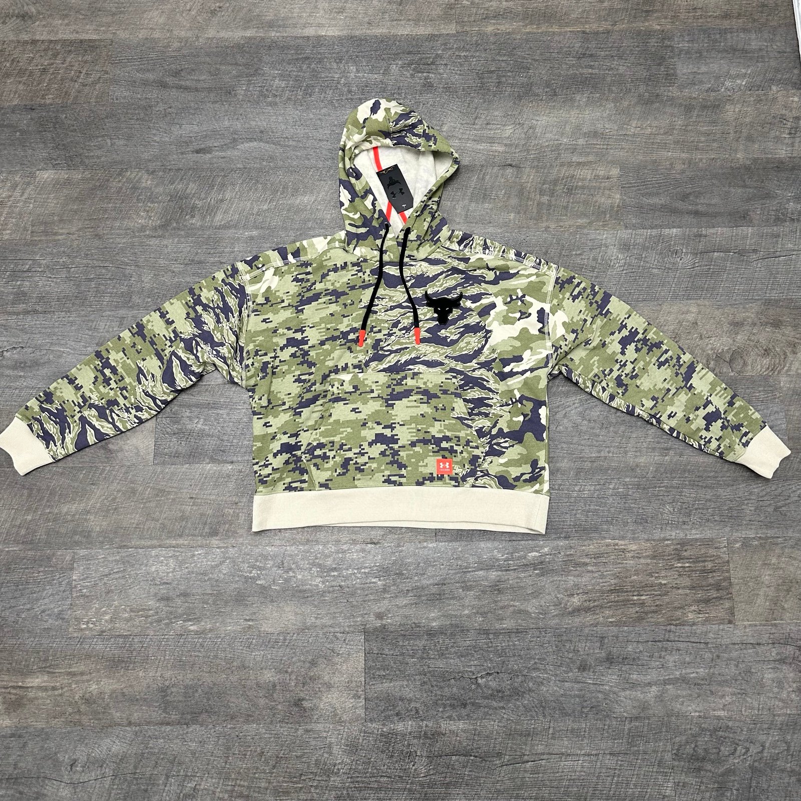Under Armour Women's Project Rock Veterans Day Fleece Hoodie 1373610-346 Size L