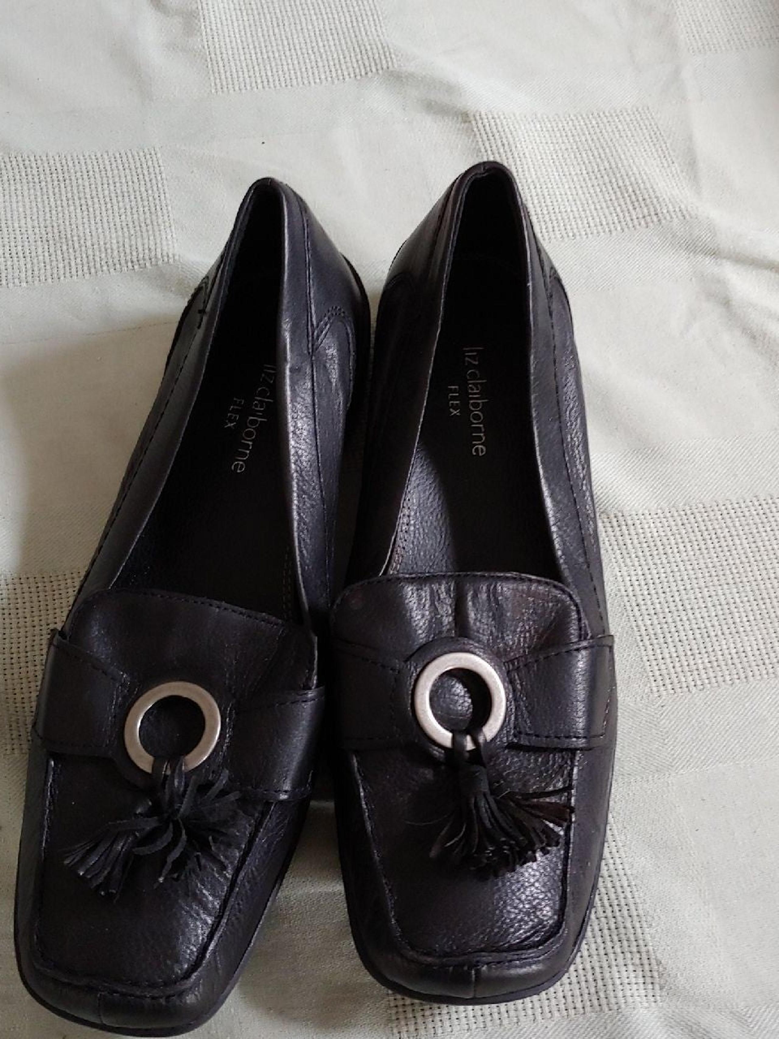 liz claiborne leather shoes excellent 8M