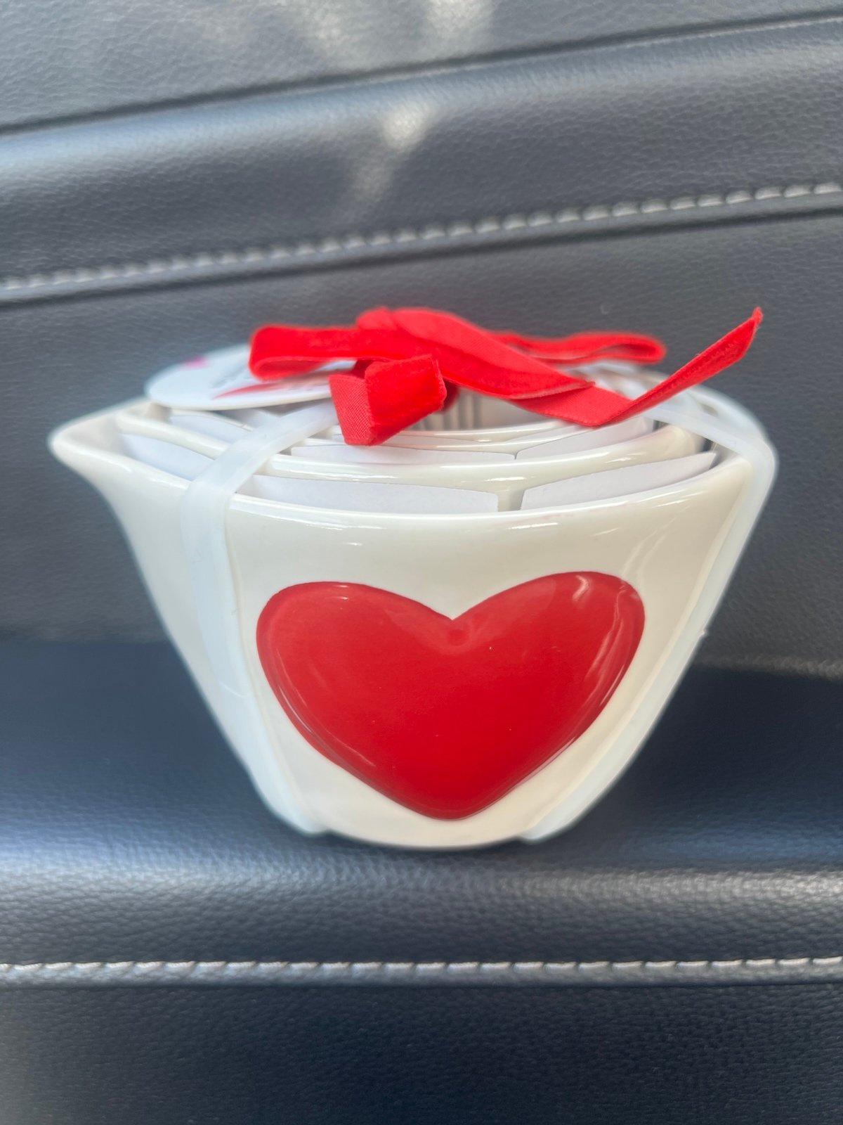 Rae Dunn Red heart valentines measuring cups