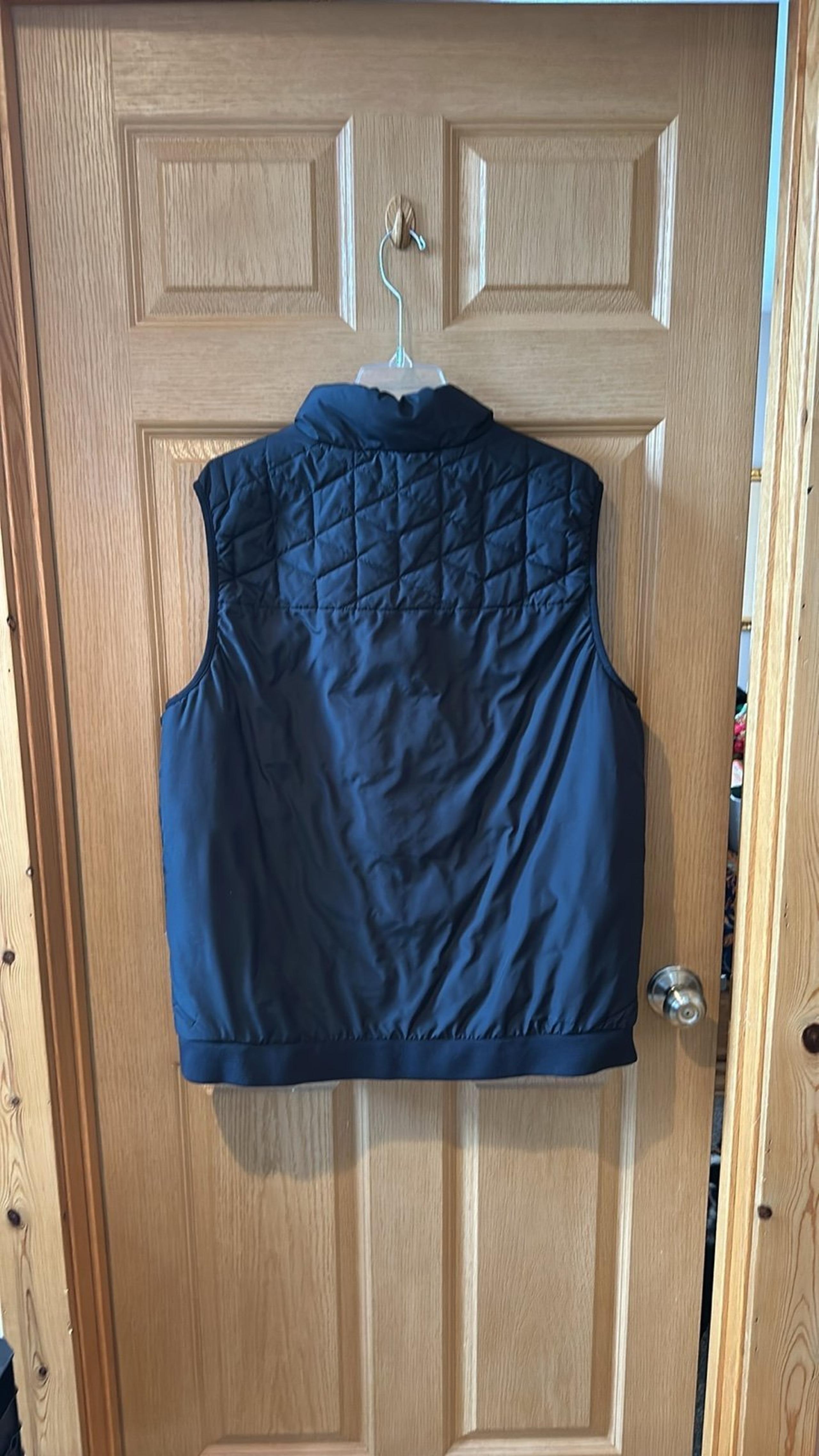 Black Under Armour Vest