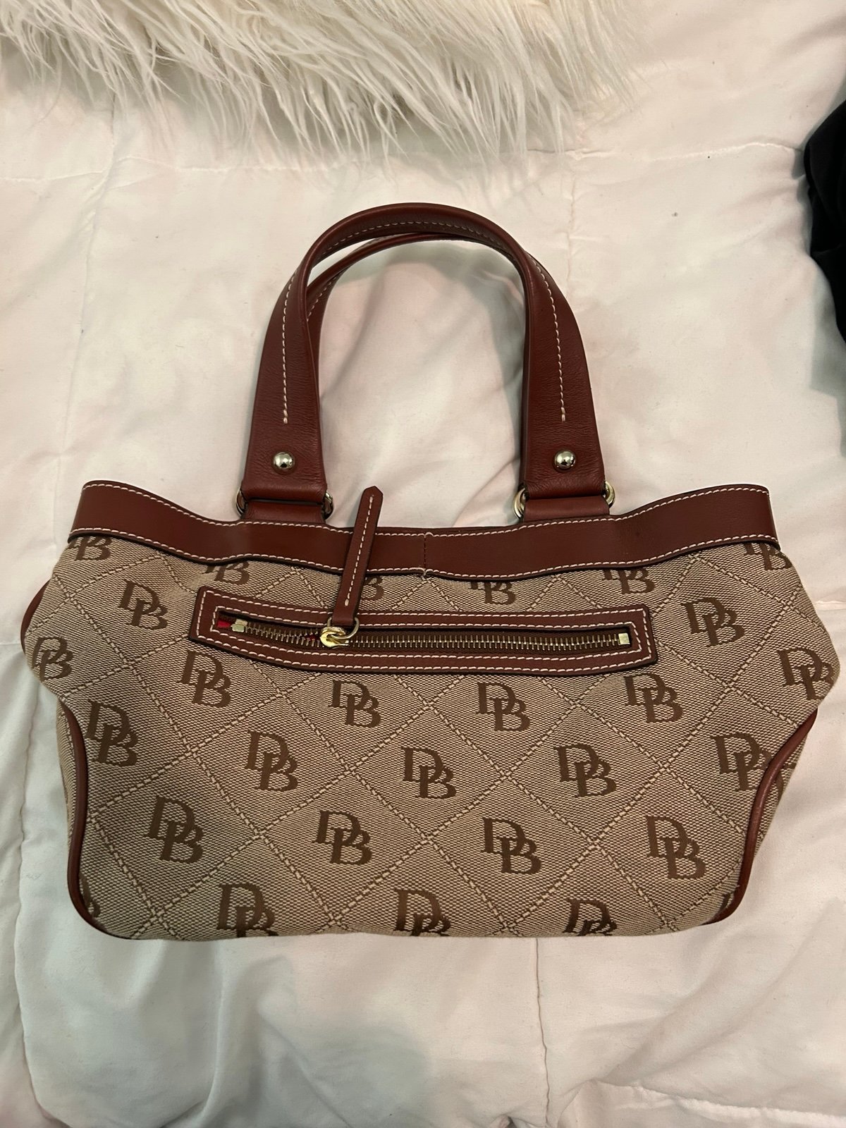 Dooney & Bourke bag