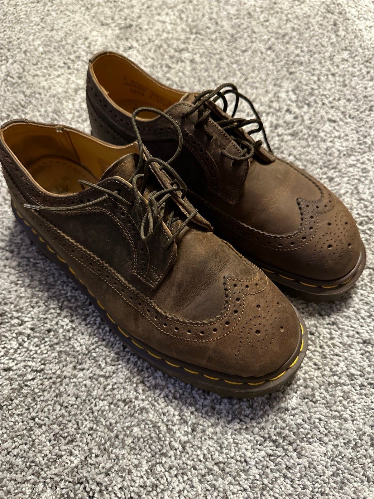 Dr Marten Made In England Wingtip UK 8 US 9 Brown Leather Brogue 3989/59 Oxford
