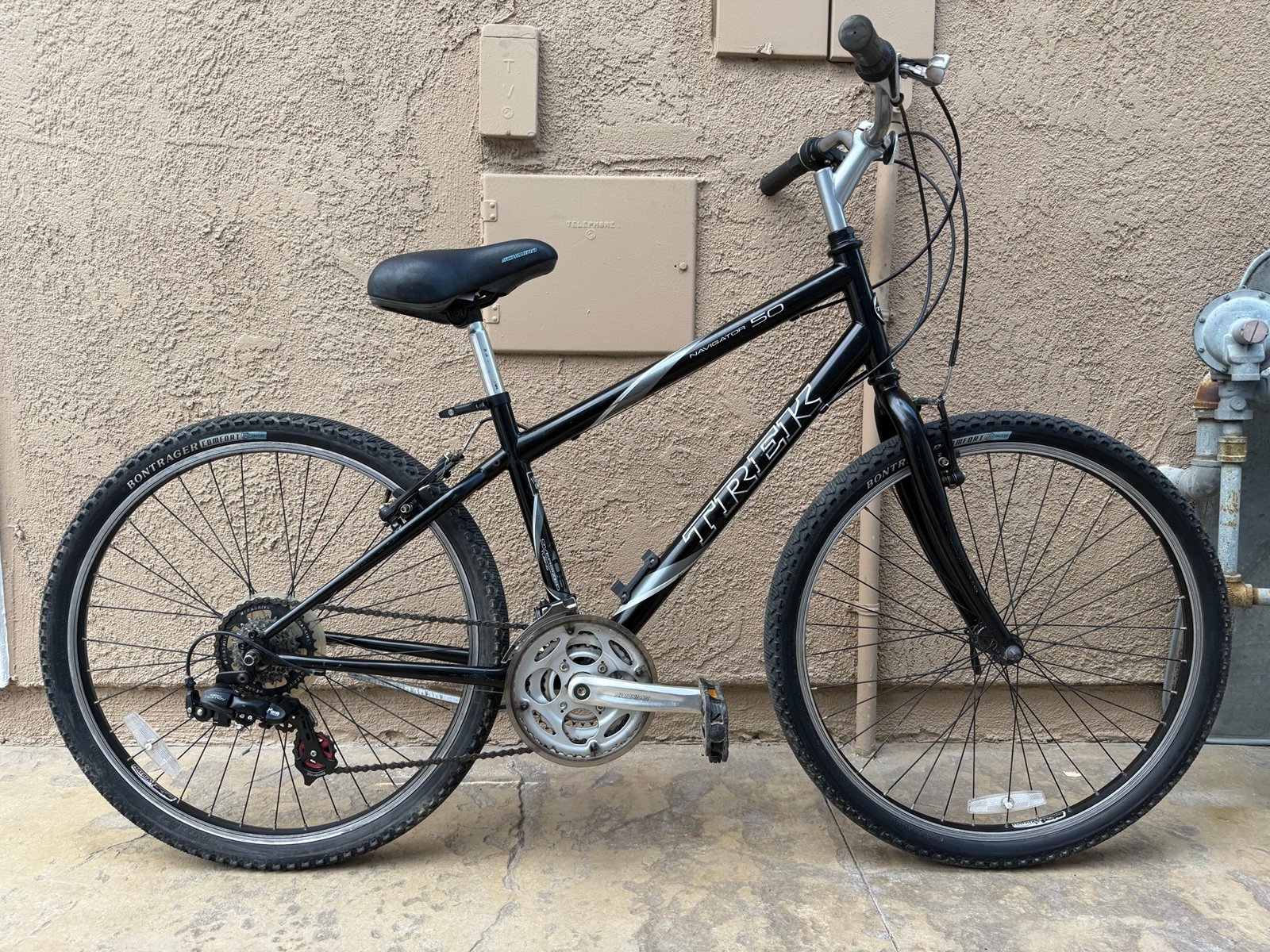 Trek Navigator 50 Hybrid Road Trail Bike Shimano Tourney Super Lightweight 21 Sp