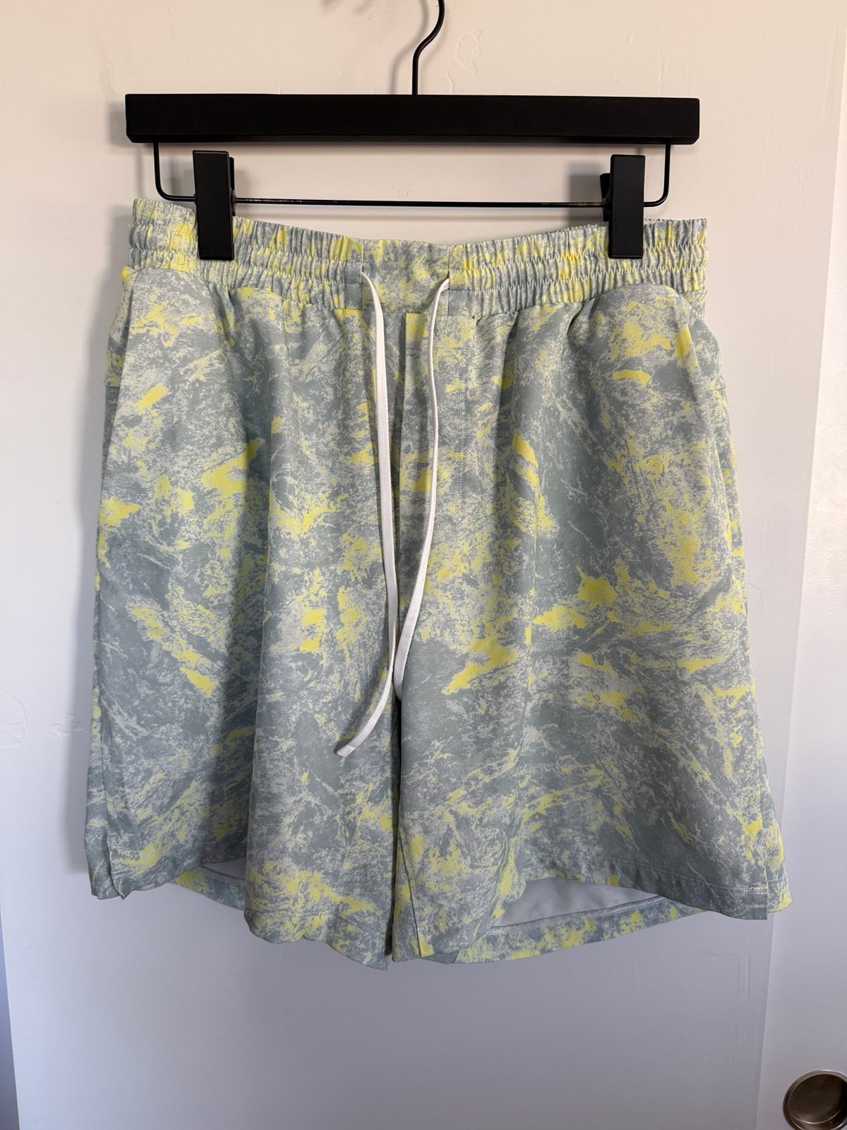 Lululemon Pool Short 7 Size Medium