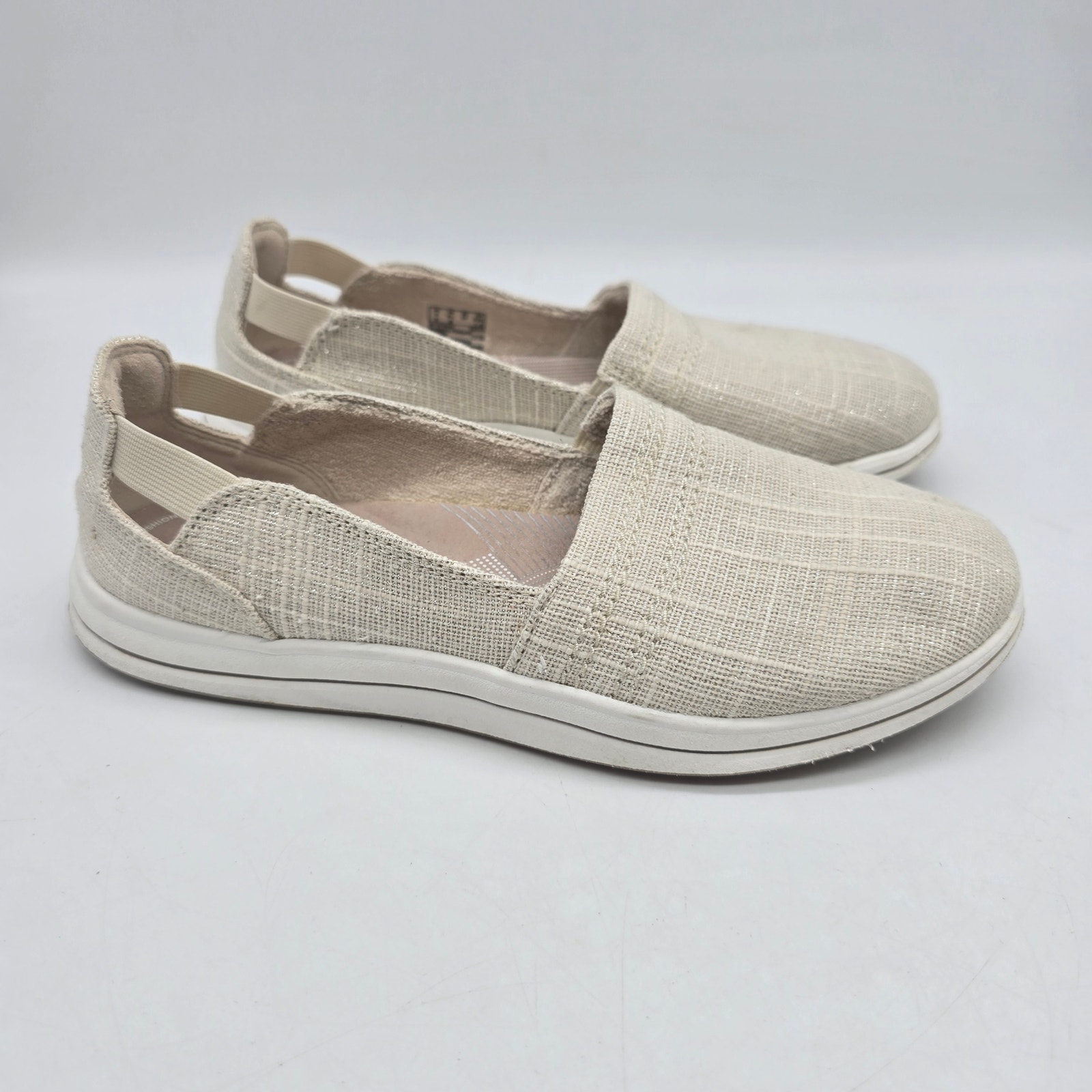 Clarks Cloudsteppers Women's Slip-On Loafers Shoes Comfort Beige Size 6.5